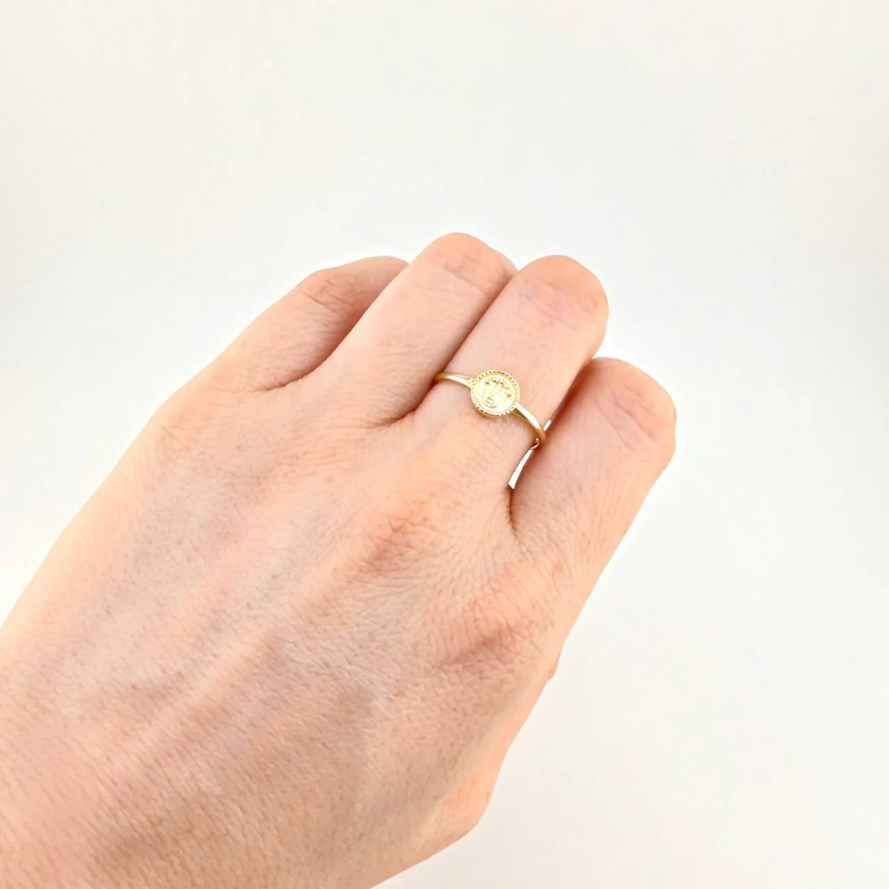 Anillo Sello Corona 1 g / T6 1/2 Oro Amarillo 18K - Image 2