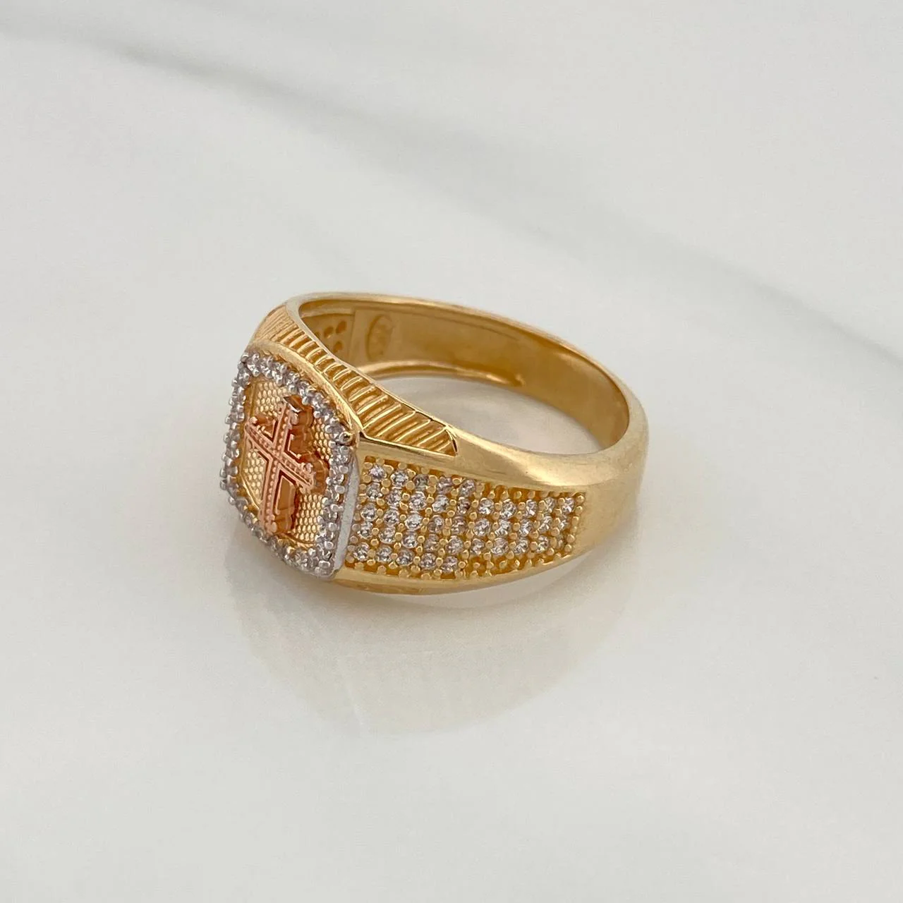 Anillo Sello Cruz 8.8gr / T9 1/2 / Tres Oros 18K - Image 3