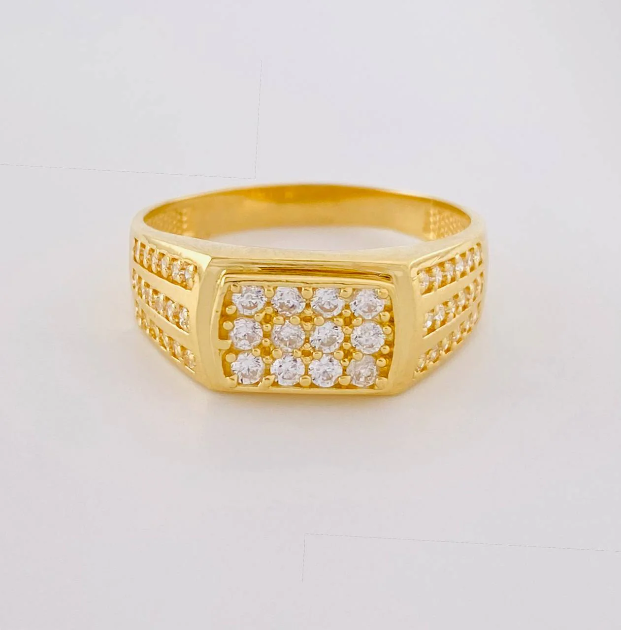Anillo Sello Lineas Rectas 5.05 g / T10 3/4 Oro Amarillo 18K