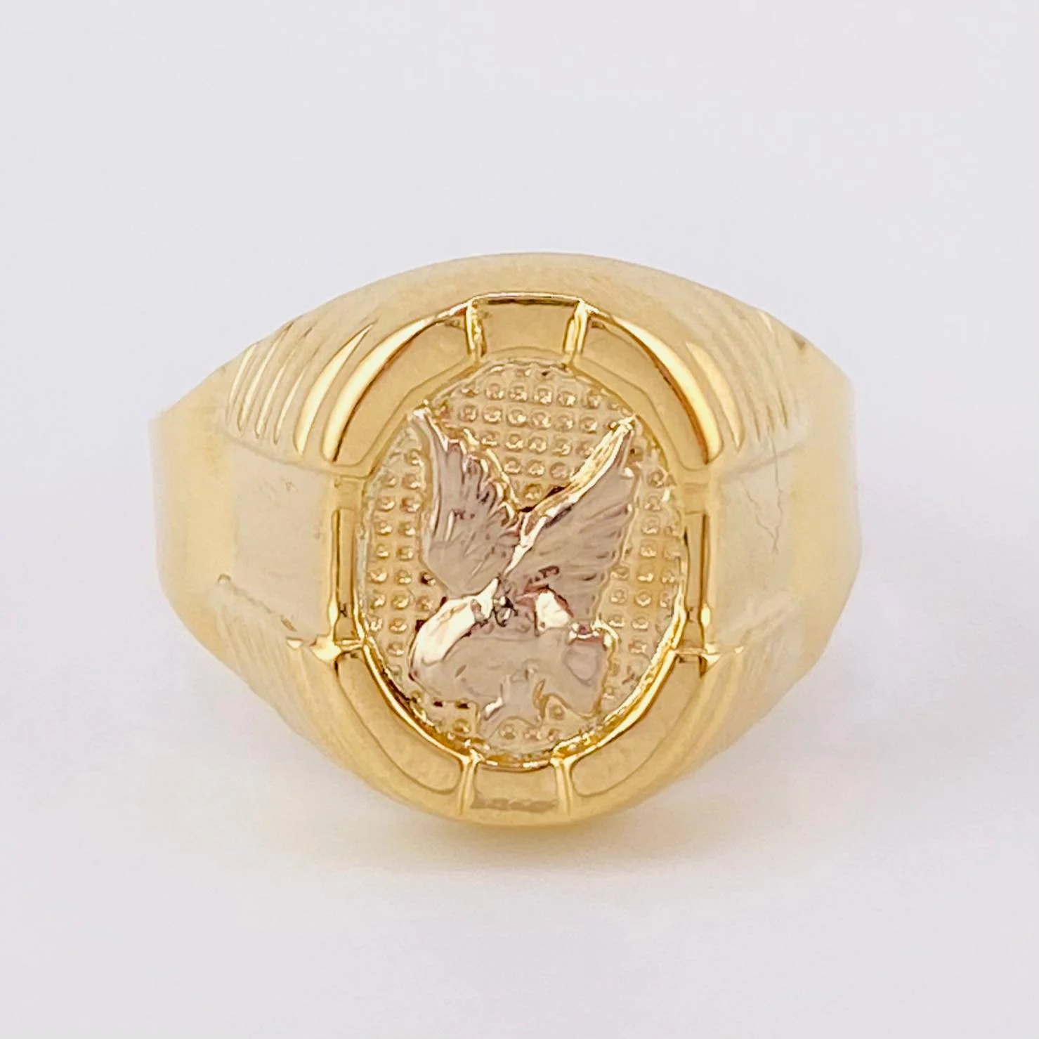 Anillo Sello Ovalado Aguila 3.45 g / T8 1/2 Dos Oros Amarillo Blanco 18K