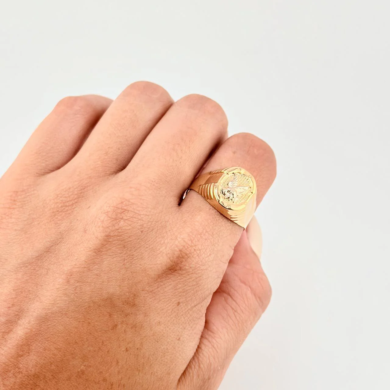 Anillo Sello Ovalado Aguila 3.45 g / T8 1/2 Dos Oros Amarillo Blanco 18K - Image 4