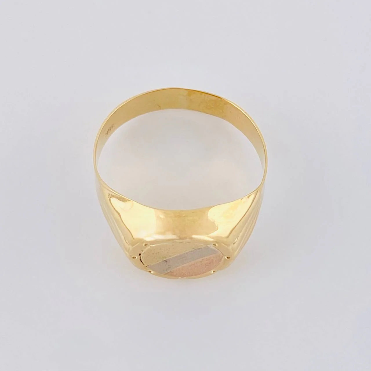 Anillo Sello Redondo Con Marco 3 g / T9 3/4 Tres Oros 18K - Image 3