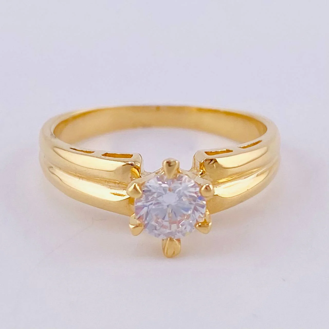 Anillo Solitario Doble Linea 3.3 g / T6 Oro Amarillo 18K
