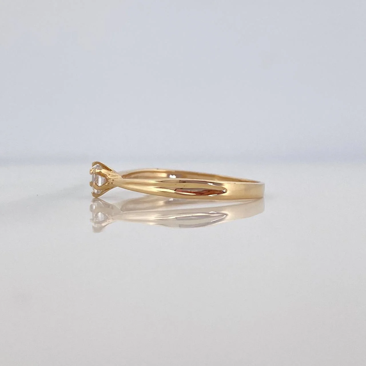 Anillo Solitario 1.35 g / T6 Oro Amarillo 18K - Image 3