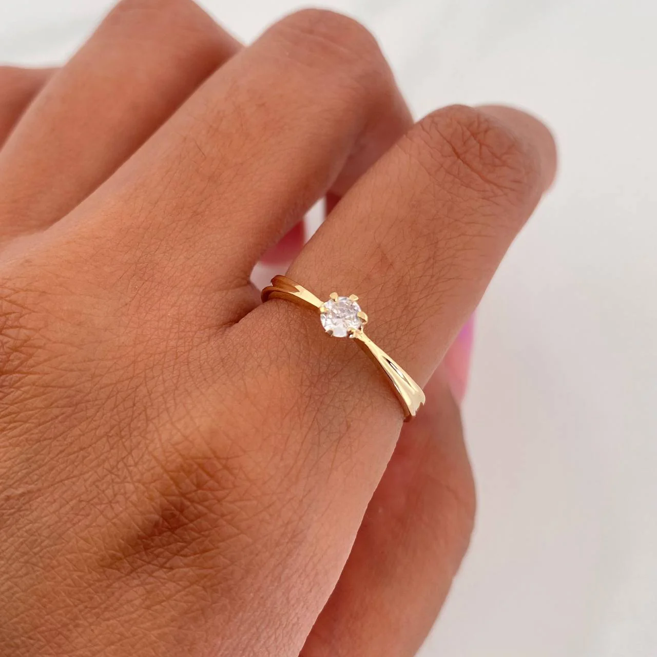 Anillo Solitario 1.35 g / T6 Oro Amarillo 18K - Image 5