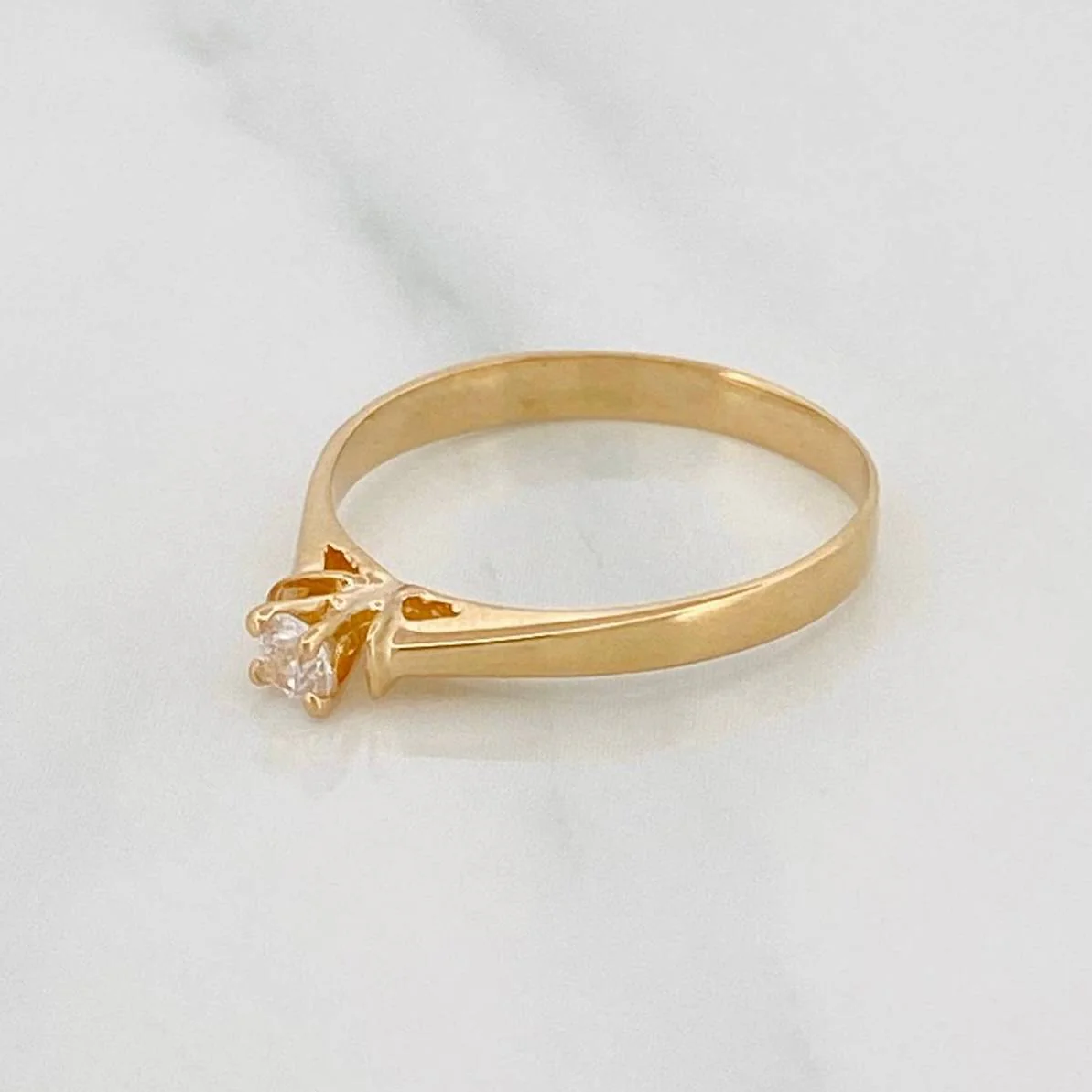 Anillo Solitario 1.6 g / T6 Oro Amarillo 18K - Image 2
