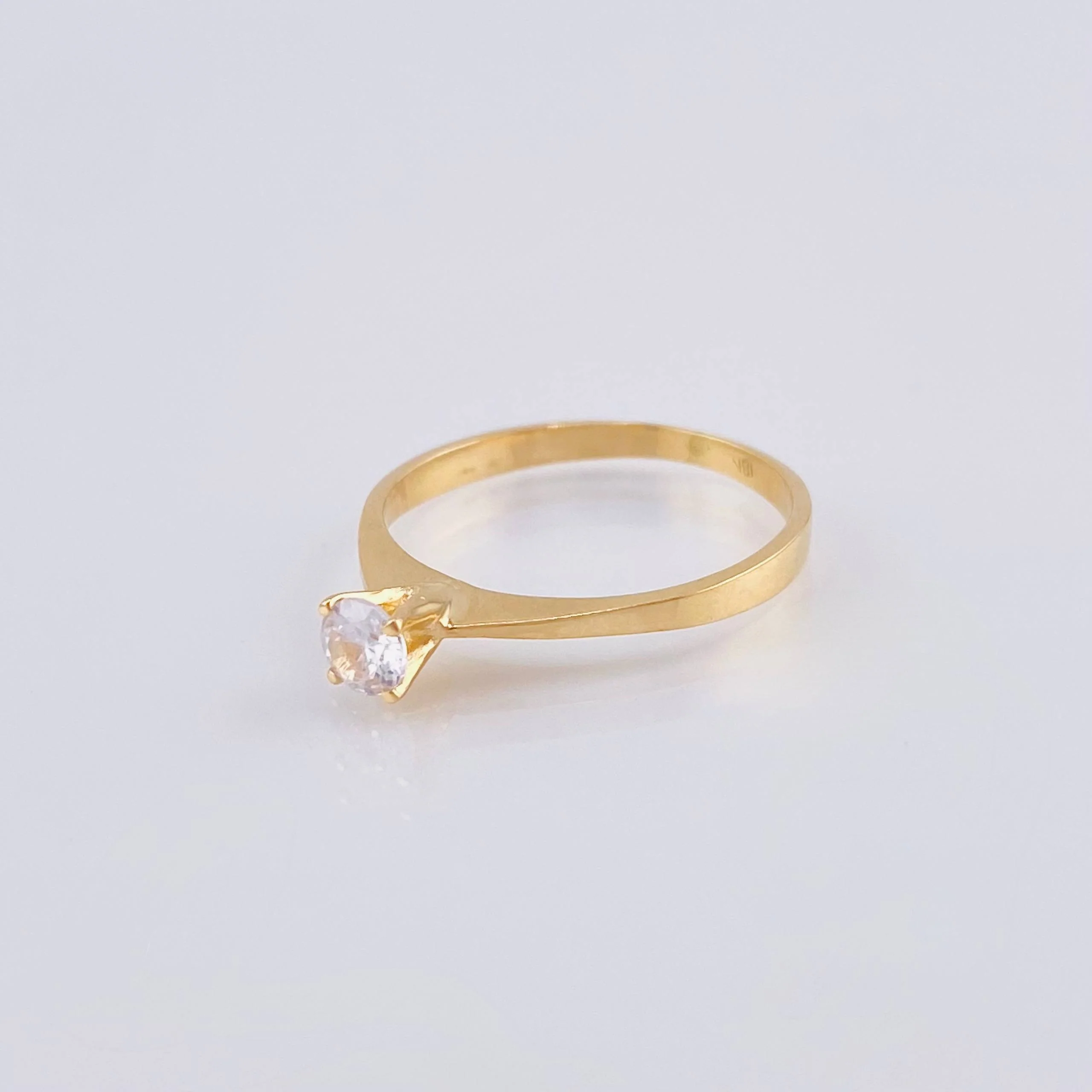 Anillo Solitario 1.85gr / T7 / Oro Amarillo 18K * - Image 2