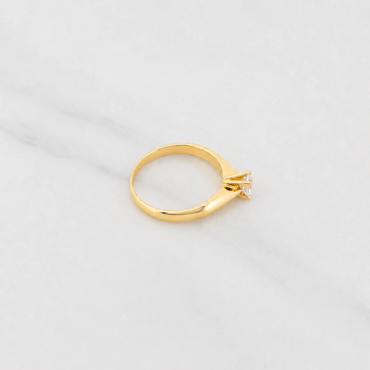Anillo Solitario 2.15g / T6 1/2 Oro Amarillo 18K - Image 2