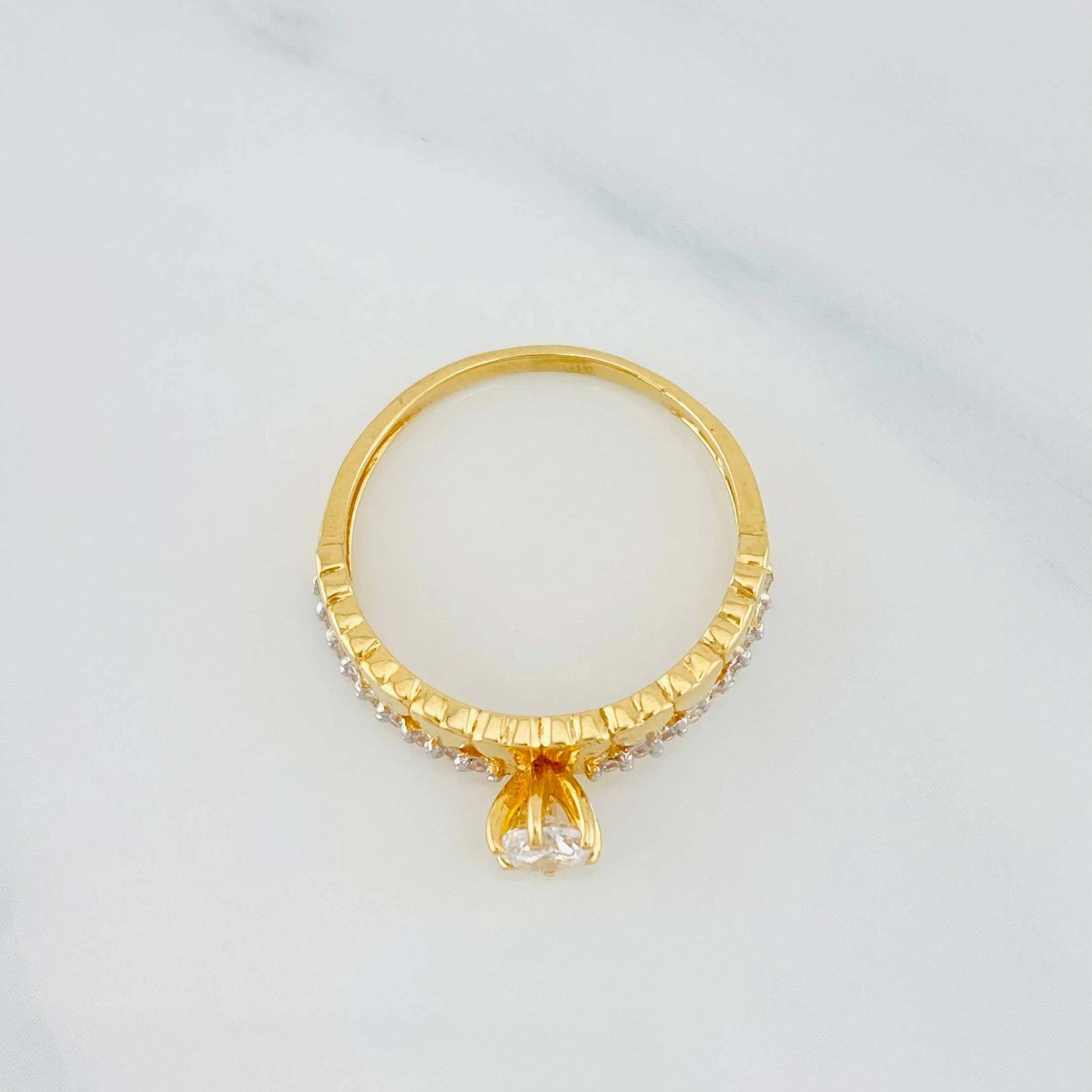 Anillo Solitario Carril Corazones 2.3 g / T6 1/2 Dos Oros Amarillo Blanco 18K - Image 3
