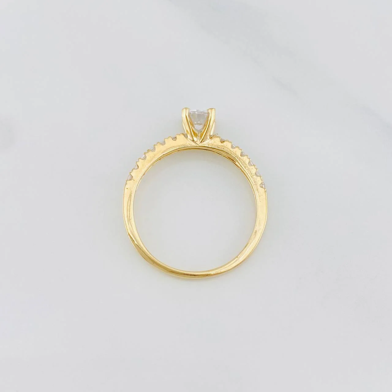 Anillo Solitario Carril Corazones 2.4g / T6 1/4 Dos Oros Amarillo Blanco 18K - Image 4