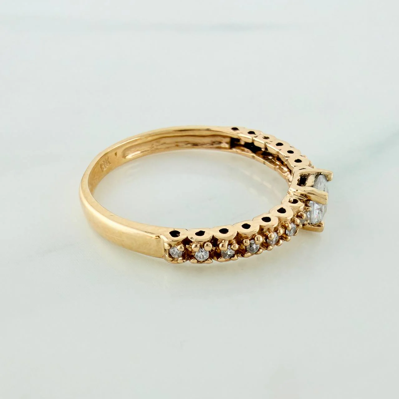 Anillo Solitario Churumbela 1.95gr / T6 / Oro Amarillo 18K % - Image 4