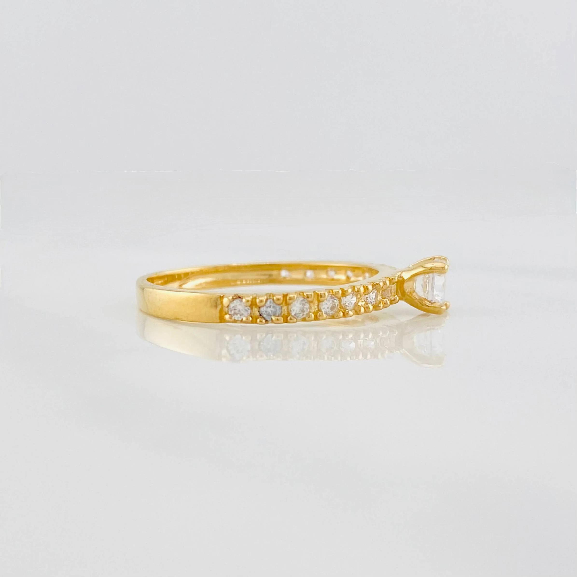 Anillo Solitario churumbela 2.05g / T6 1/2 Oro Amarillo 18K - Image 3