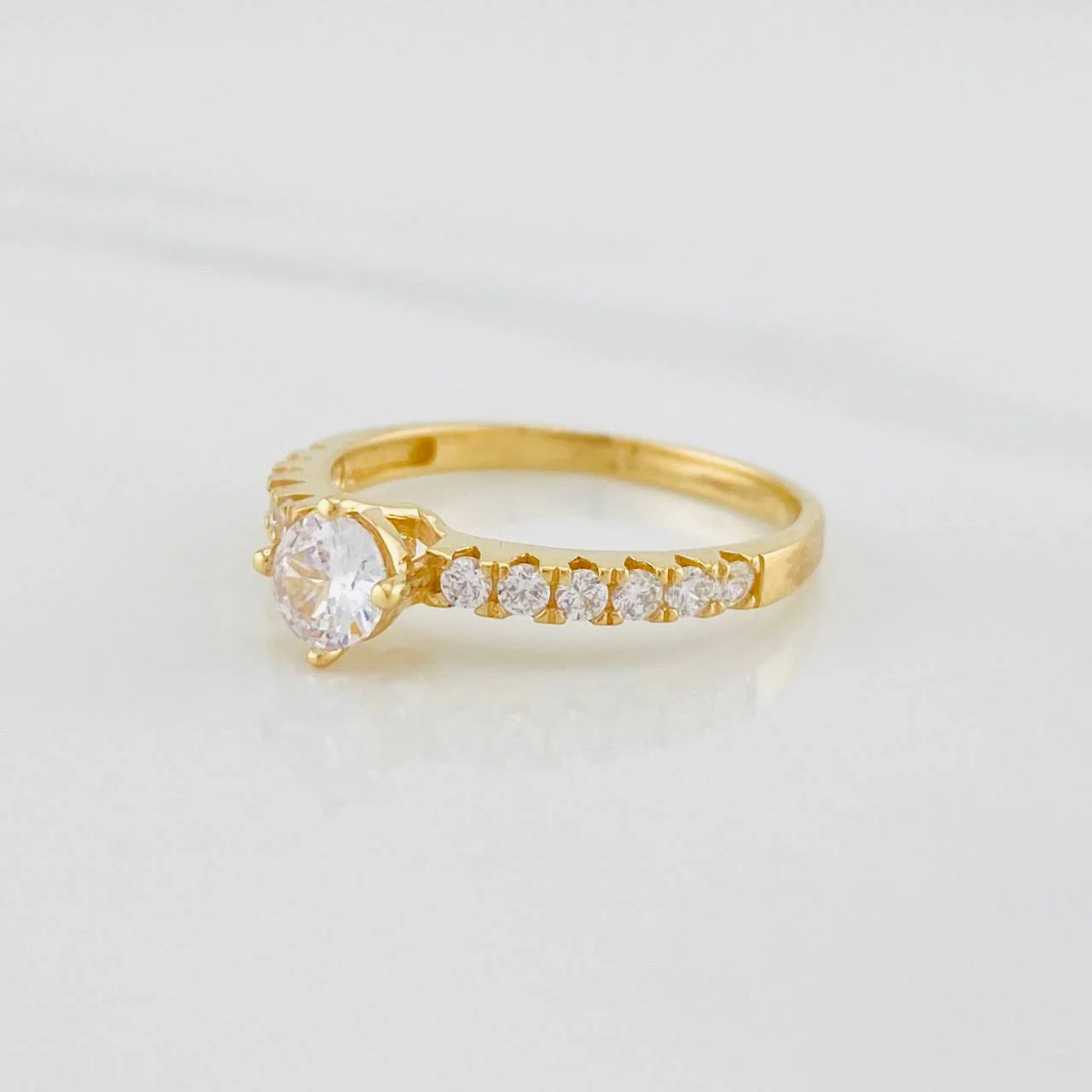 Anillo Solitario churumbela 2.15g / T8 Oro Amarillo 18K - Image 2