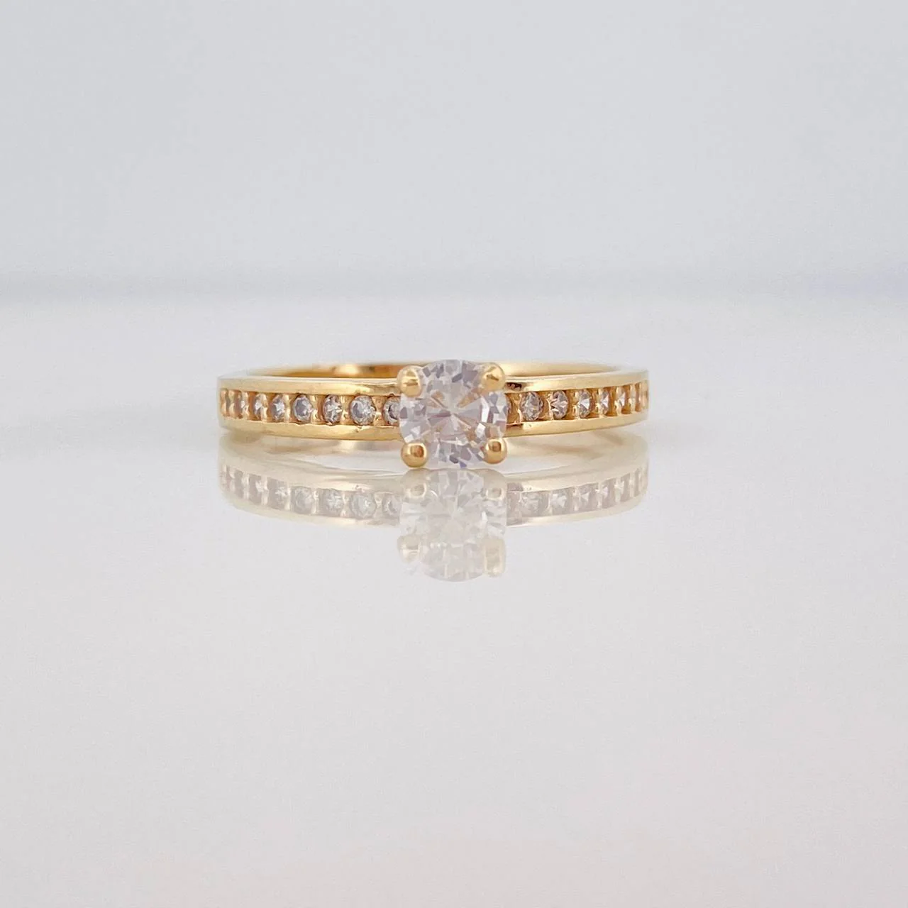 Anillo Solitario Churumbela 2.35g / T6 3/4 Oro Amarillo 18K