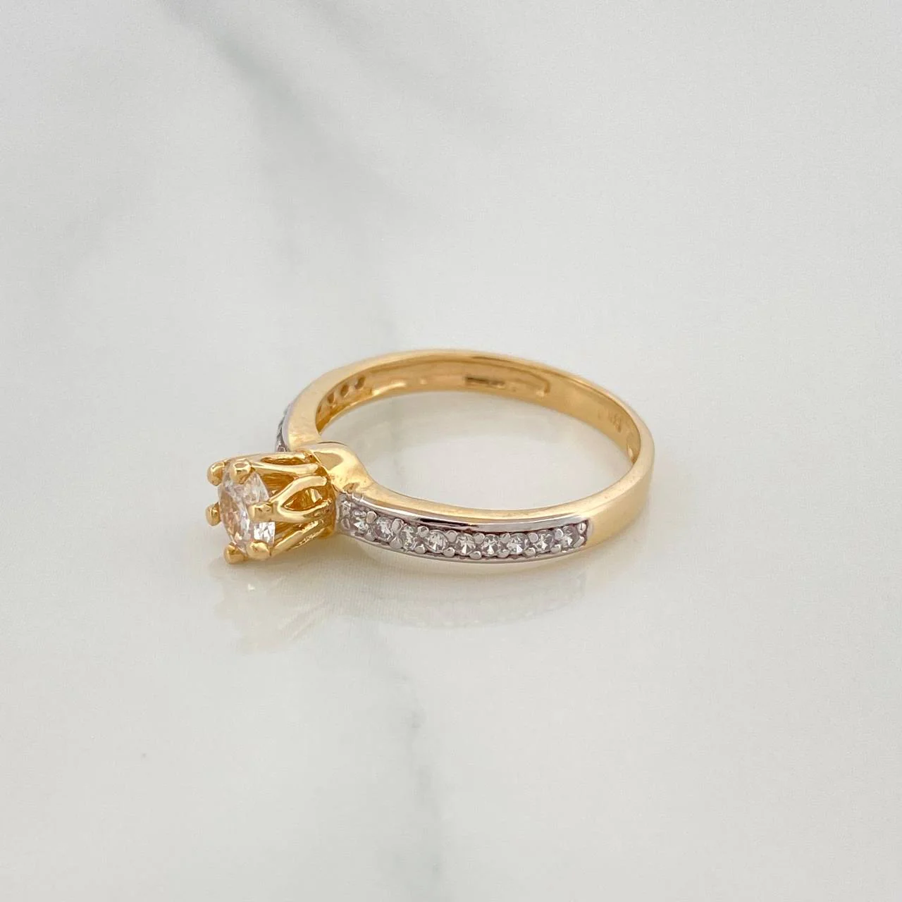 Anillo Solitario Churumbela 2.75 g / T6 1/2 Dos Oros Amarillo Blanco 18K - Image 3