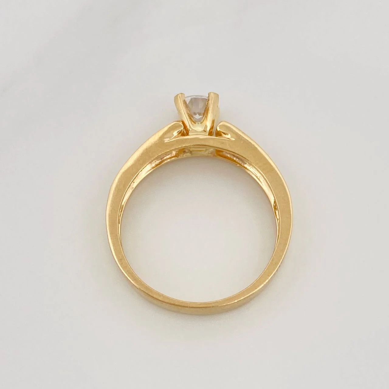 Anillo Solitario Churumbela 3.5g / T6 1/4 Oro Amarillo 18K - Image 3