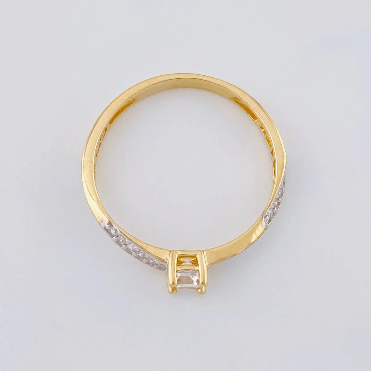Anillo Solitario Cinta Espiral 1.9 g / T7 3/4 Dos Oros Amarillo Blanco 18K - Image 3