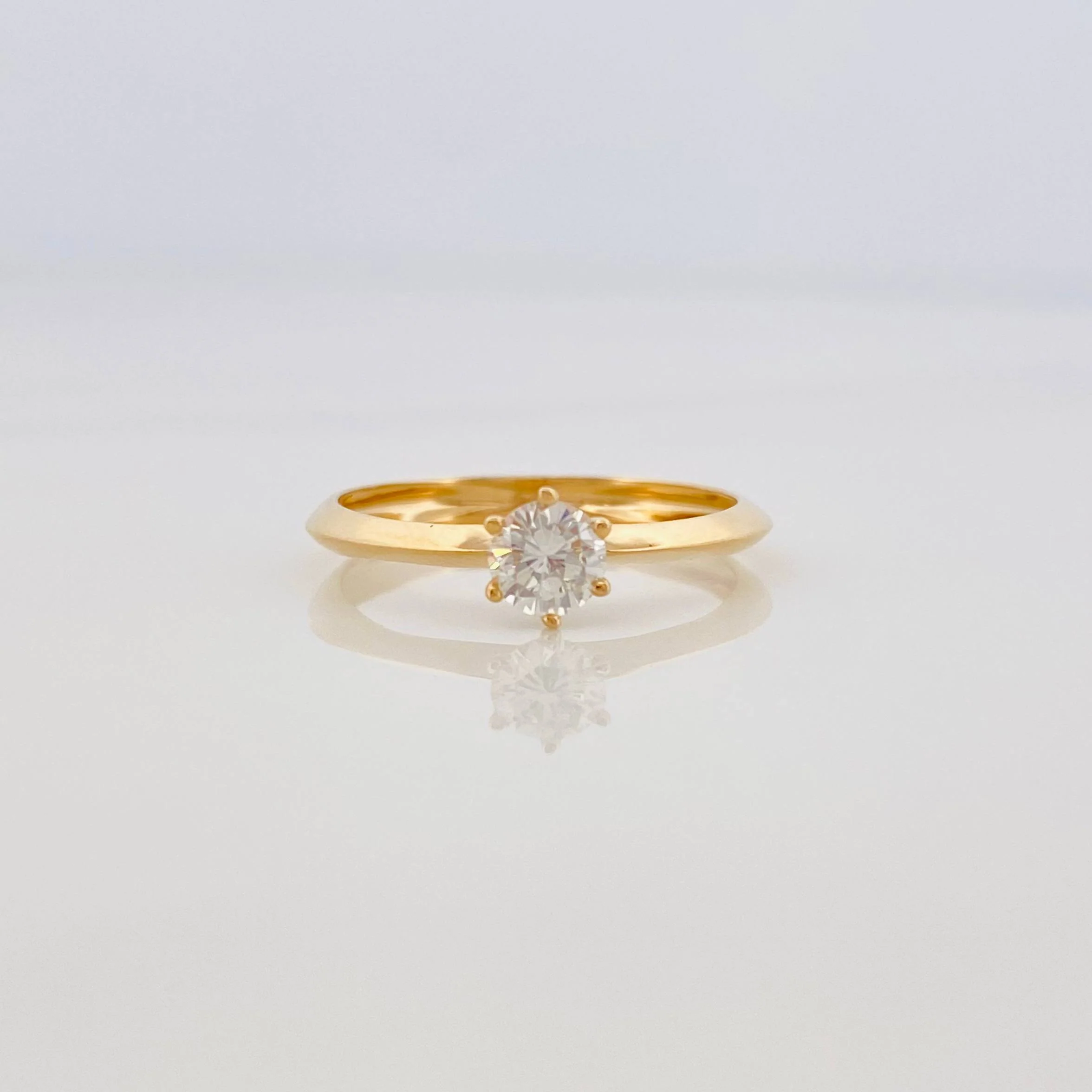 Anillo Solitario Diamantes 28Pts 1.15 g / T5 3/4 Oro Amarillo 18K