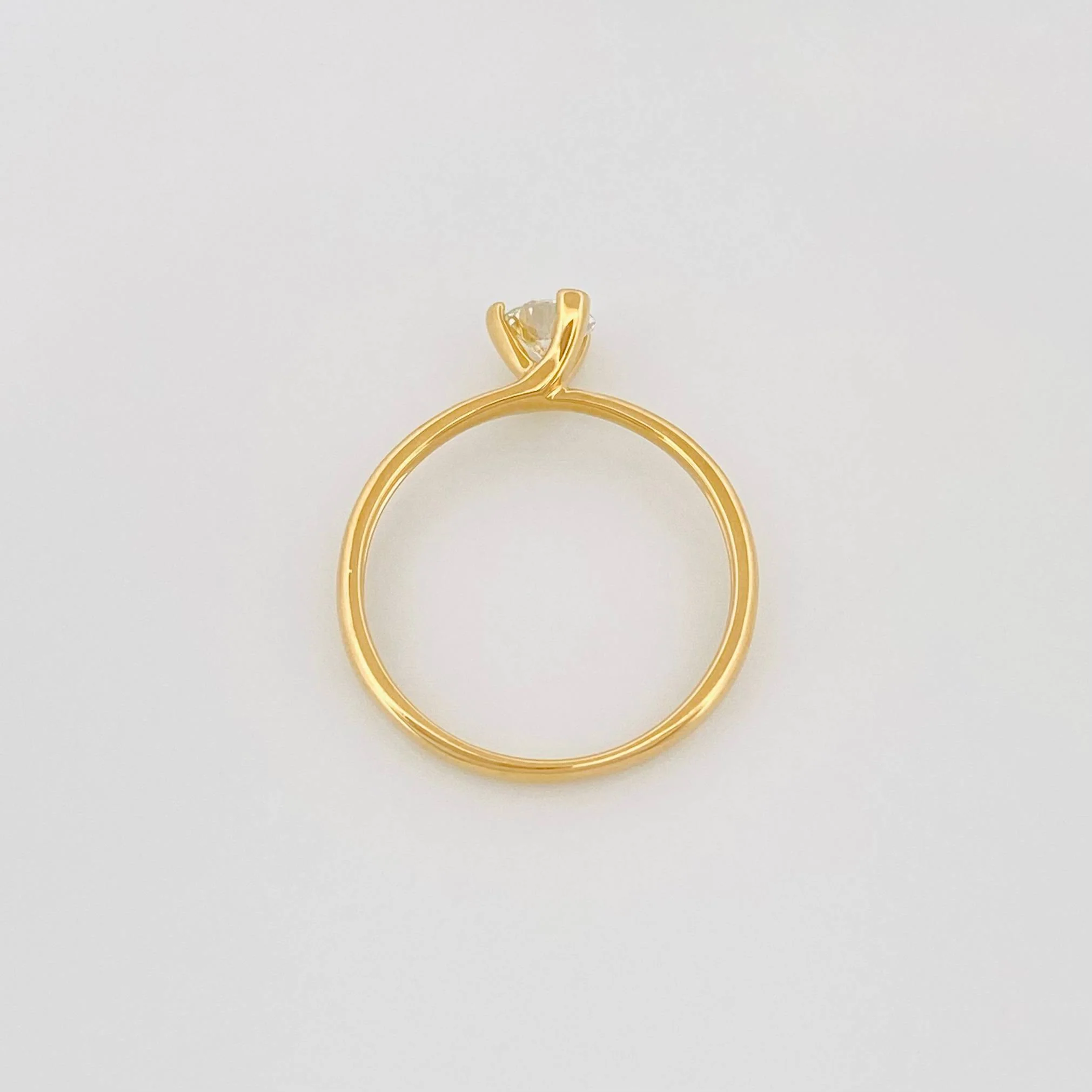 Anillo Solitario Diamantes 28Pts 1.7 g / T6 3/4 Oro Amarillo 18K - Image 3