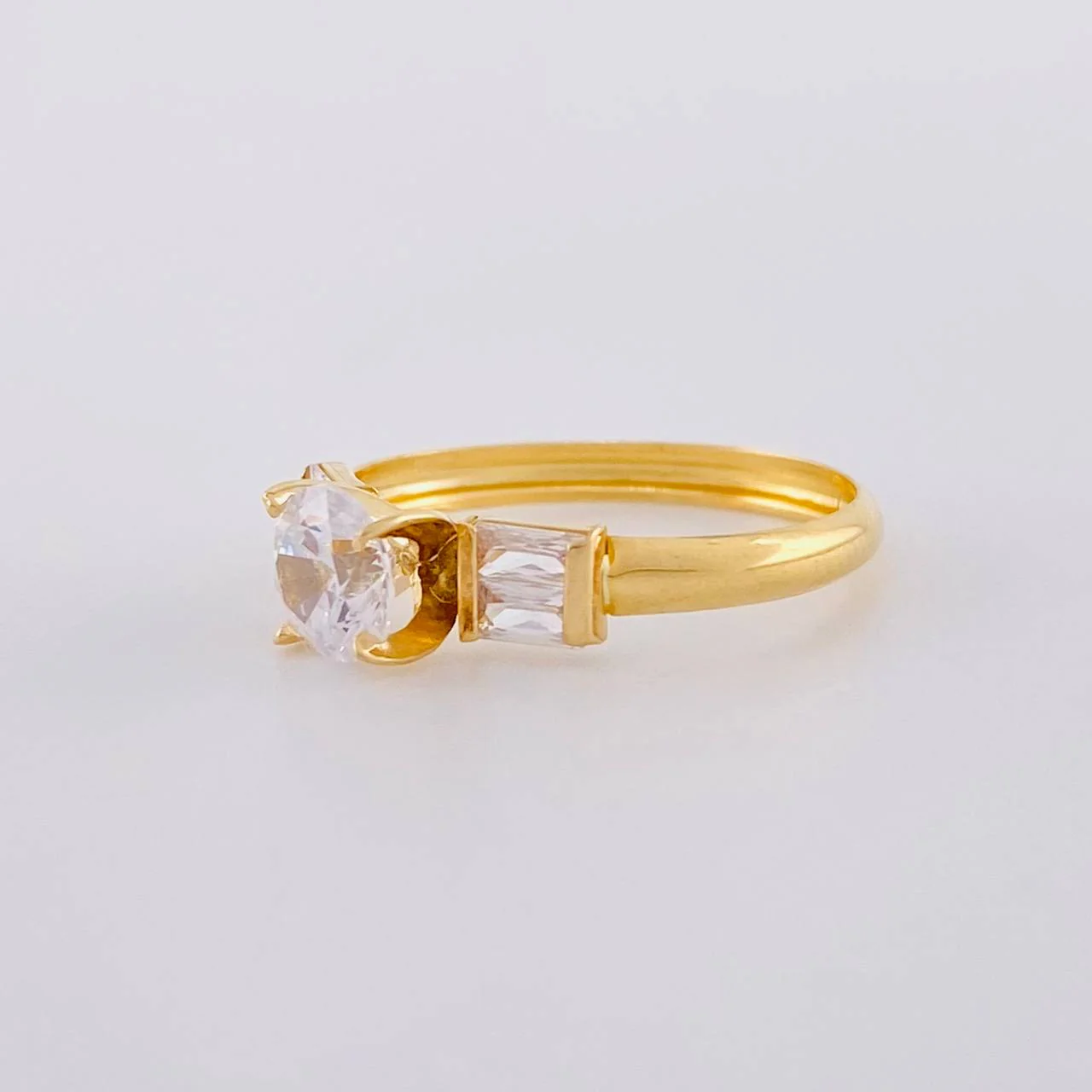Anillo Solitario Doble Cubo 1.7 g / T9 Oro Amarillo 18K - Image 2