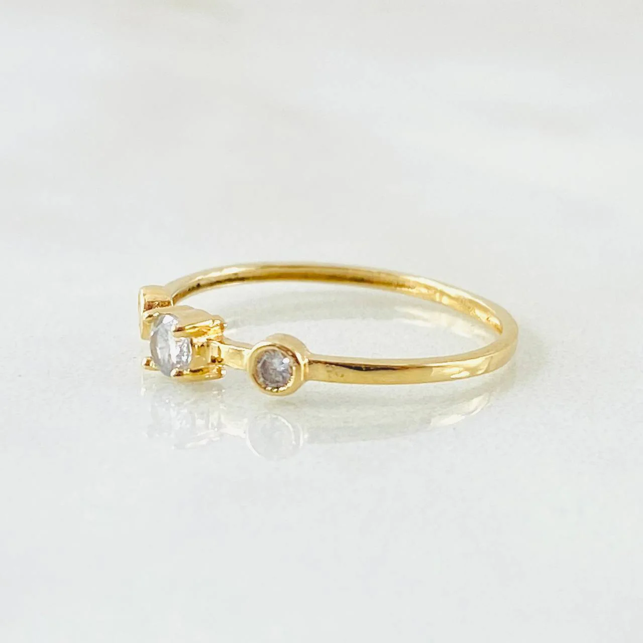 Anillo Solitario Dos Ojos 1.05gr / T6 / Oro Amarillo 18K * - Image 2