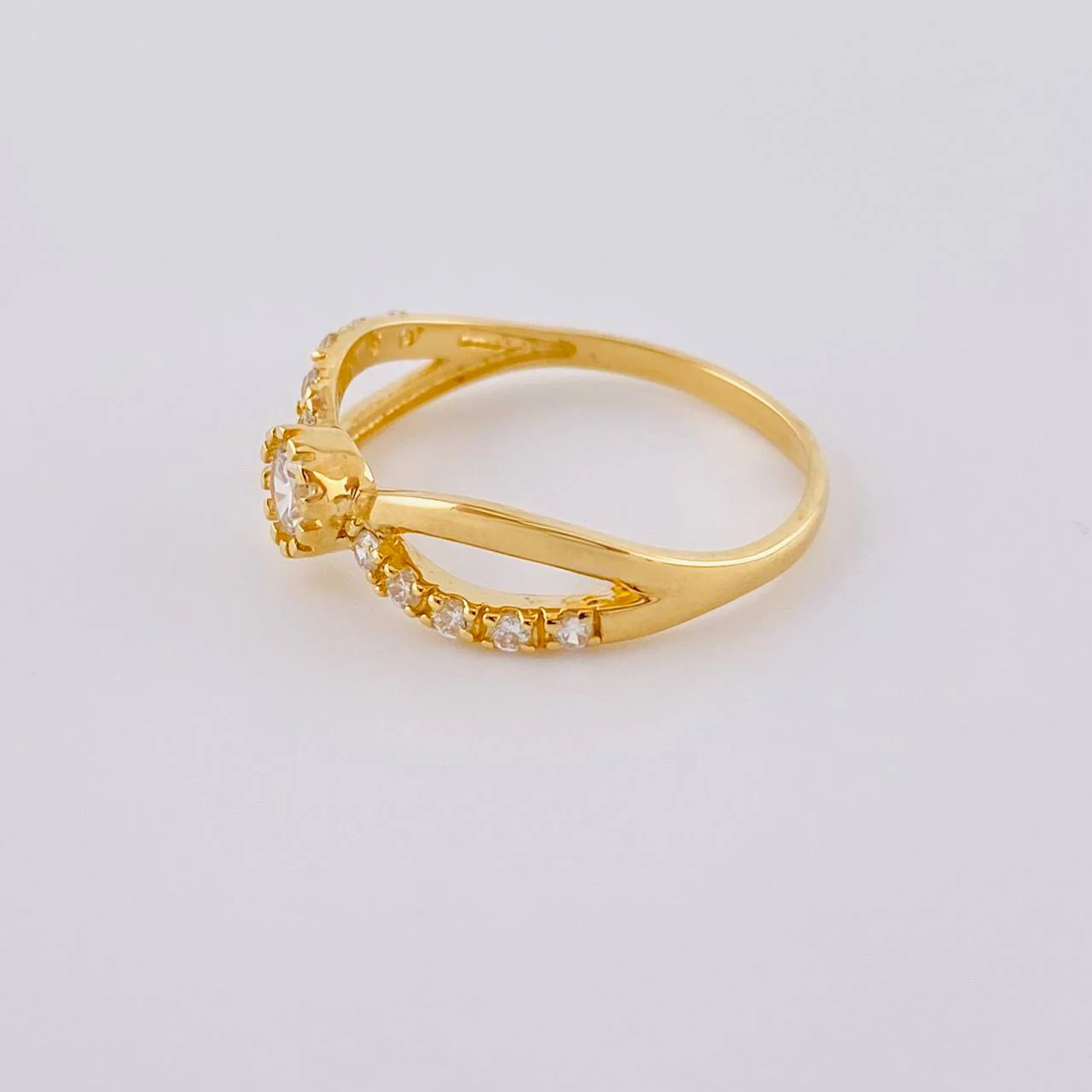 Anillo Solitario Entrelazado 2.15 g / T7 Oro Amarillo 18K - Image 2