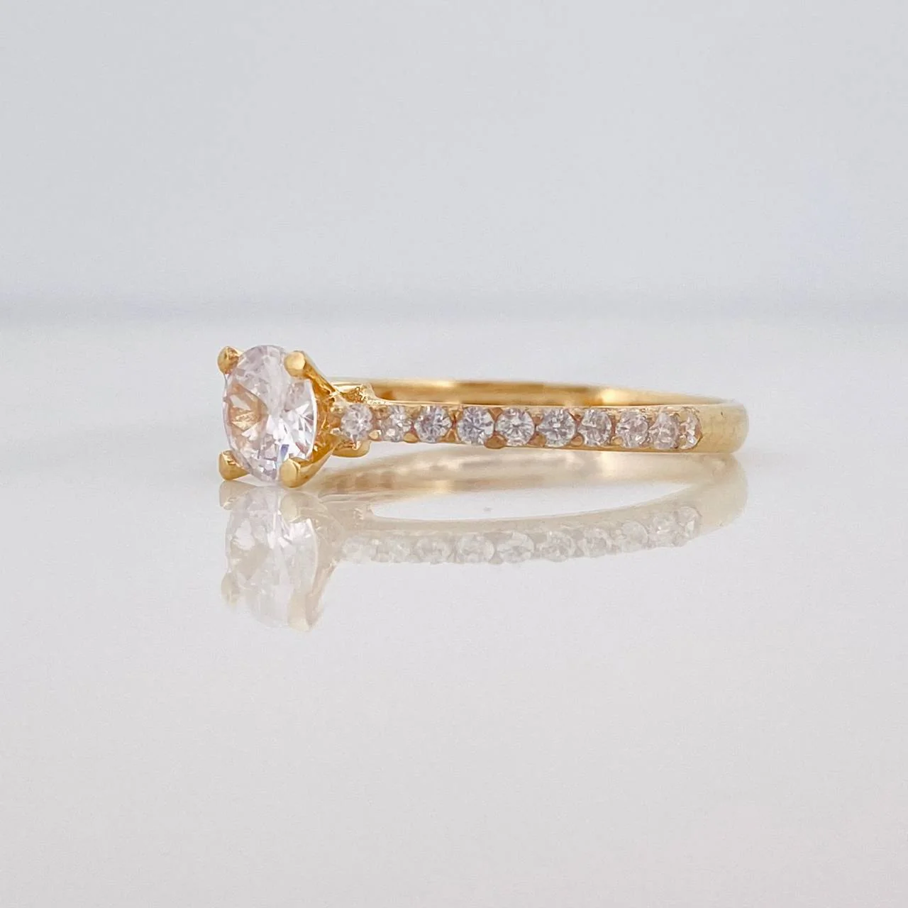 Anillo Solitario Puente 2.4g / T7 Oro Amarillo 18K - Image 3