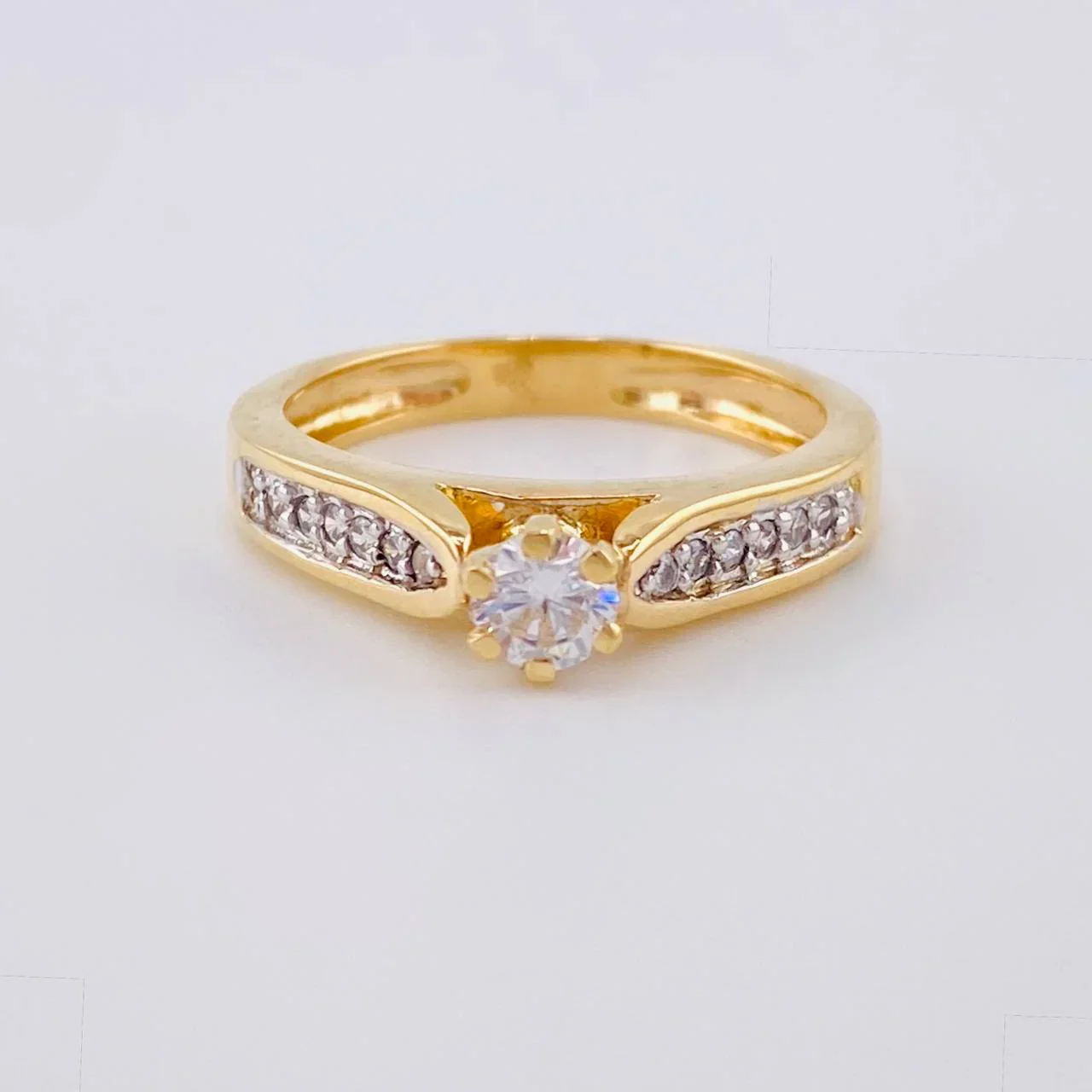 Anillo Solitario Puente 3.05 g / T6 1/2 Dos Oros Amarillo Blanco 18K
