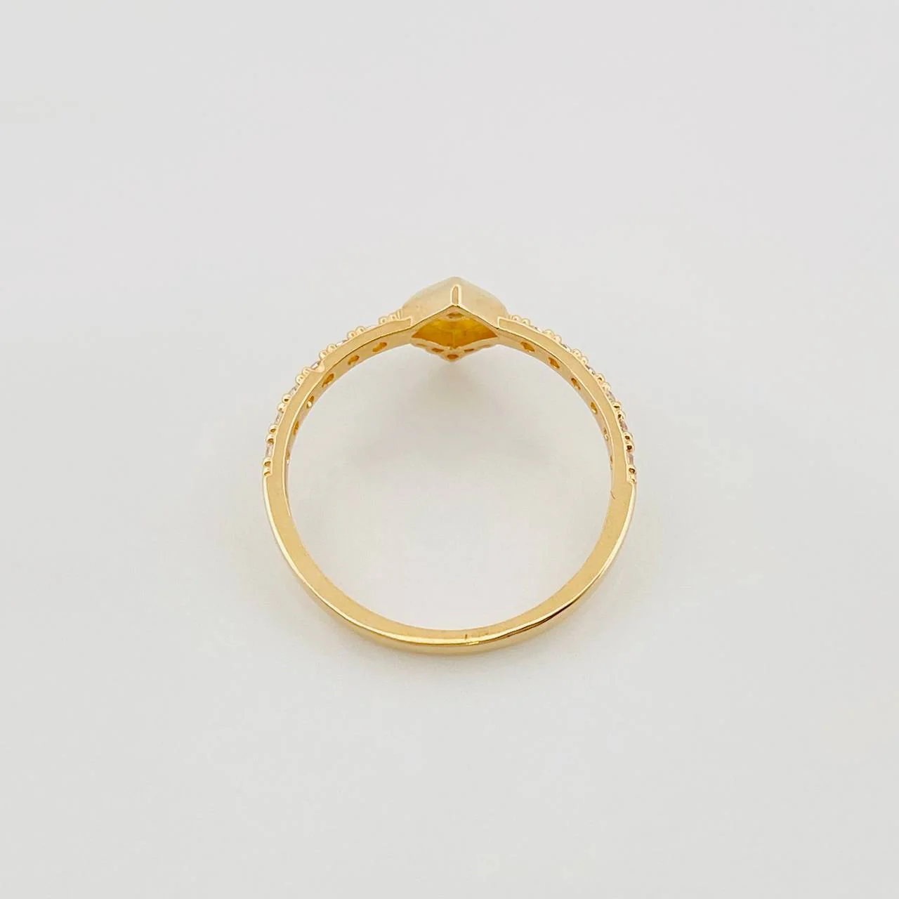 Anillo Solitario Rombo 1.75 g / T6 3/4 Oro Amarillo 18K - Image 4