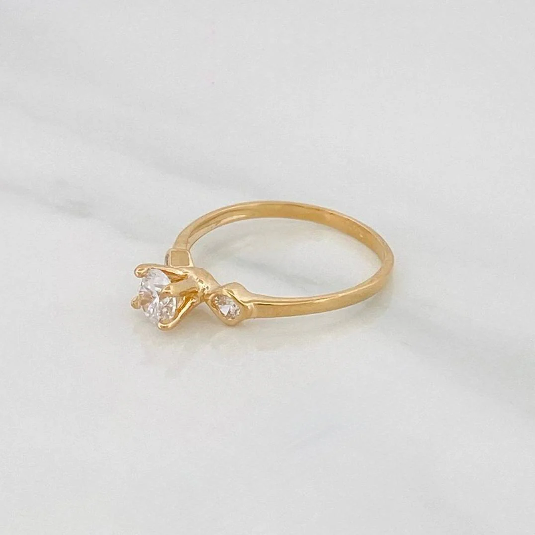 Anillo Solitario Trio 1.5 g / T6 Oro Amarillo 18K - Image 4