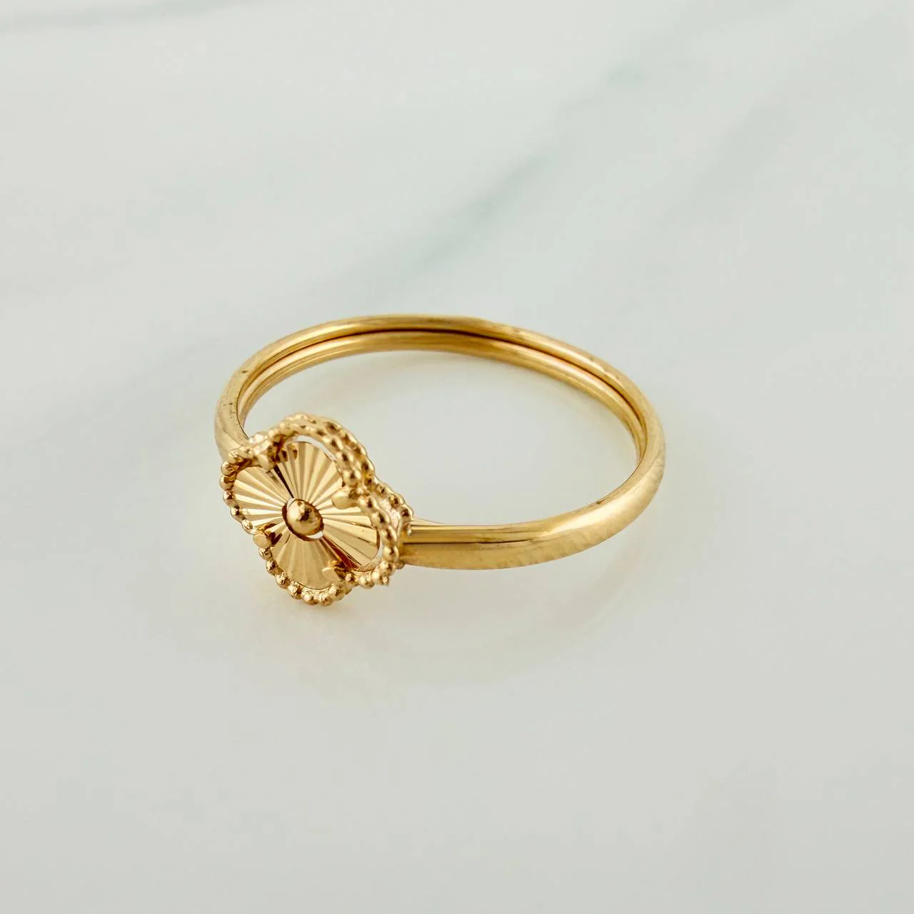 Anillo Trebol 0.95gr / T6 / Oro Amarillo 18K % - Image 2