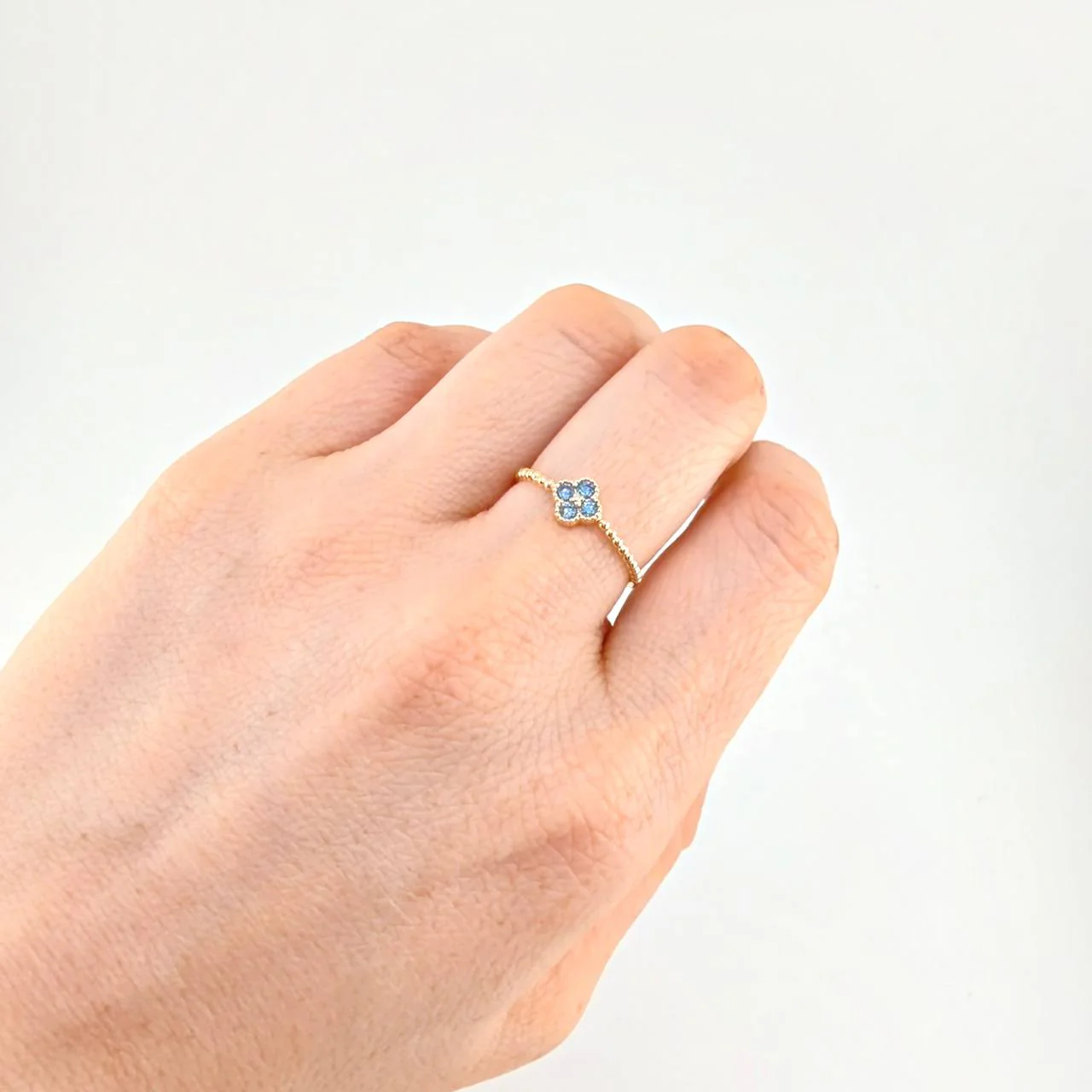 Anillo Trebol 1.5 g / T6 1/2 Oro Amarillo 18K - Image 4