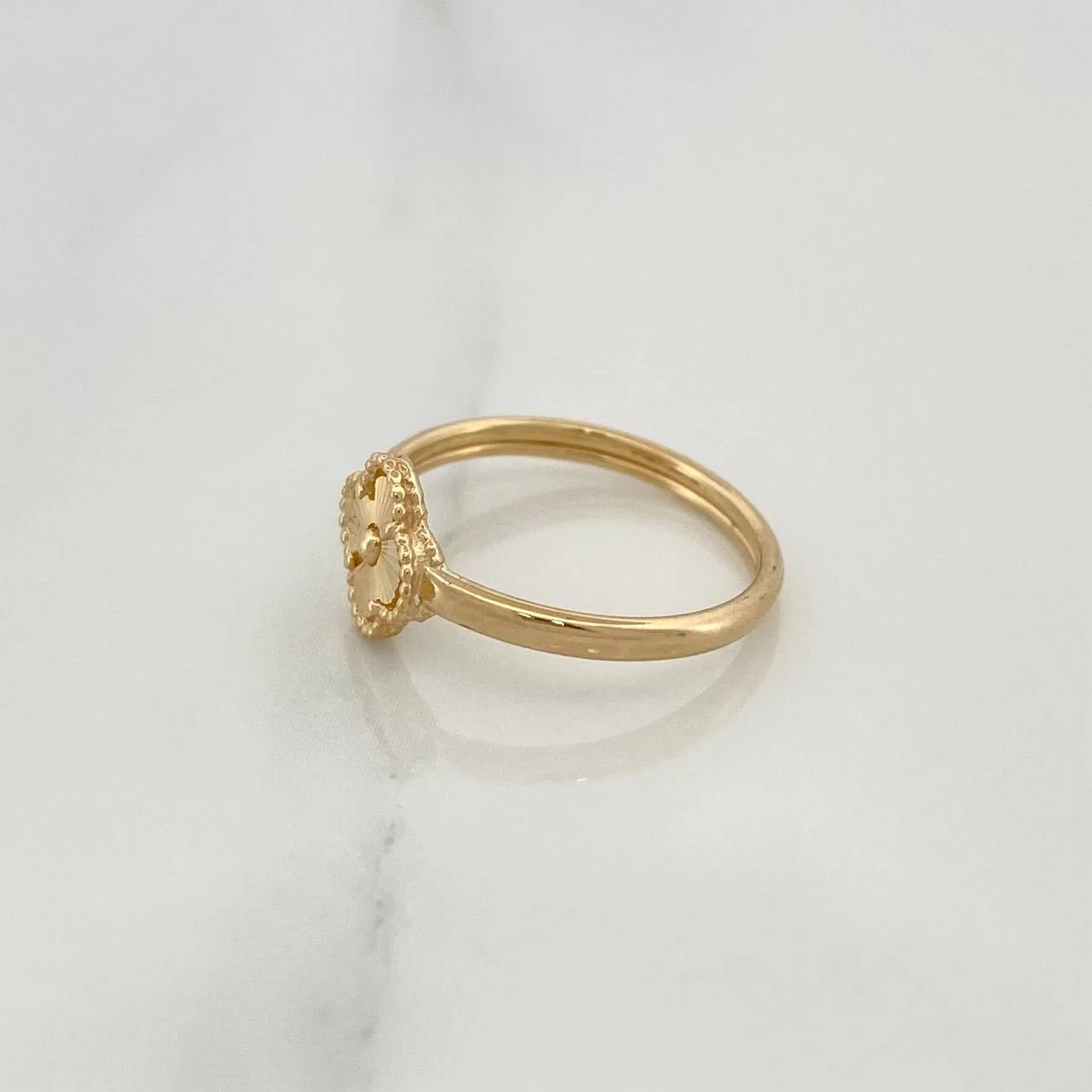 Anillo Trebol 1gr / T4 1/4 / Oro Amarillo 18K % - Image 2