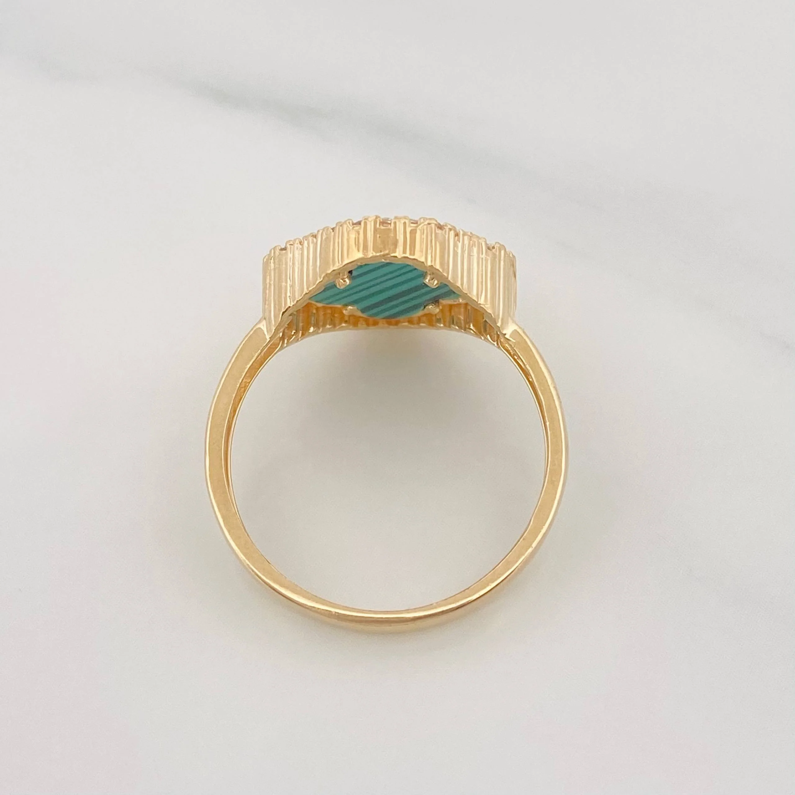 Anillo Trebol 3.95g / T7 Oro Amarillo 18K - Image 4