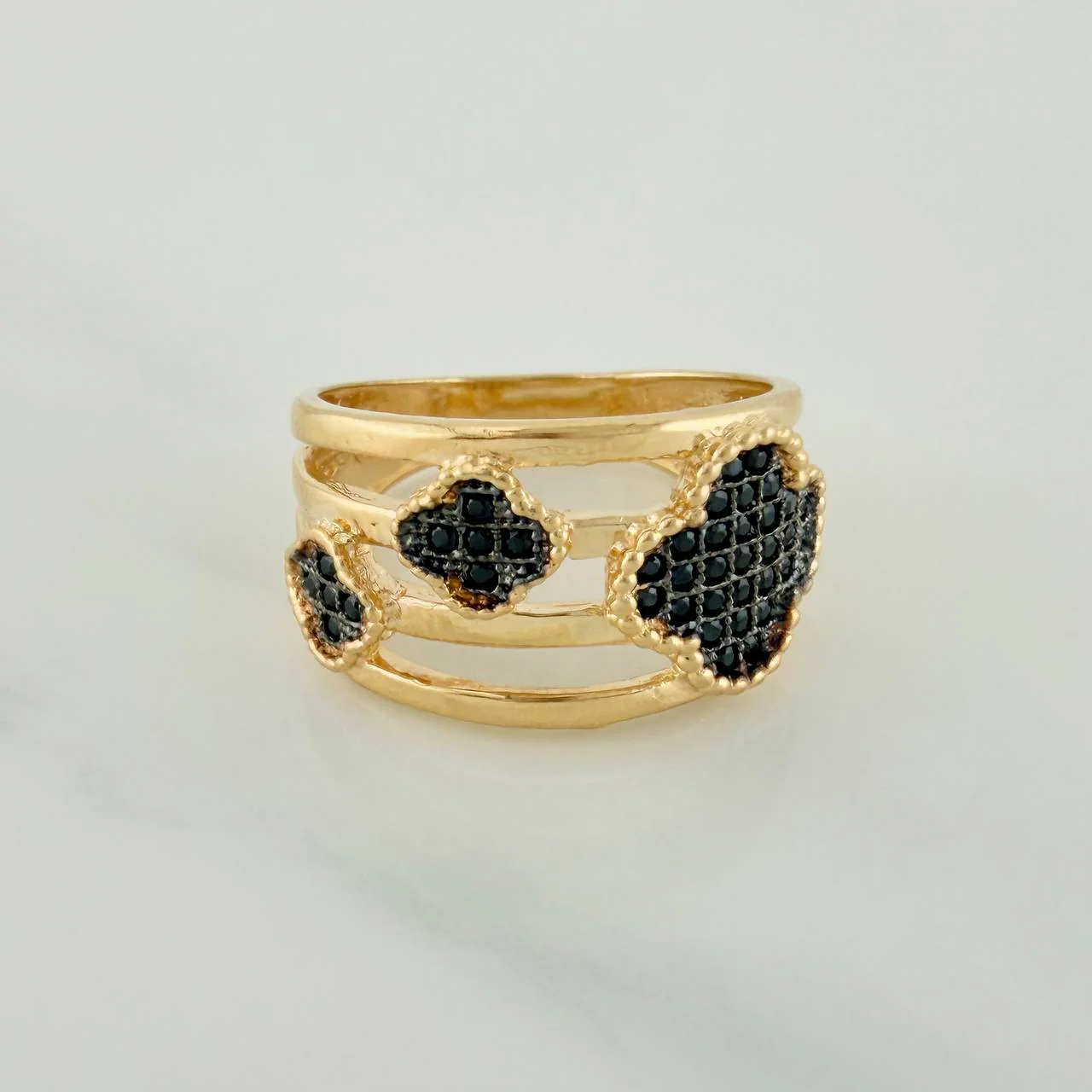 Anillo Trebol 4.35gr / T5 3/4 / Dos Oros Negro Amarillo 18K - Image 2