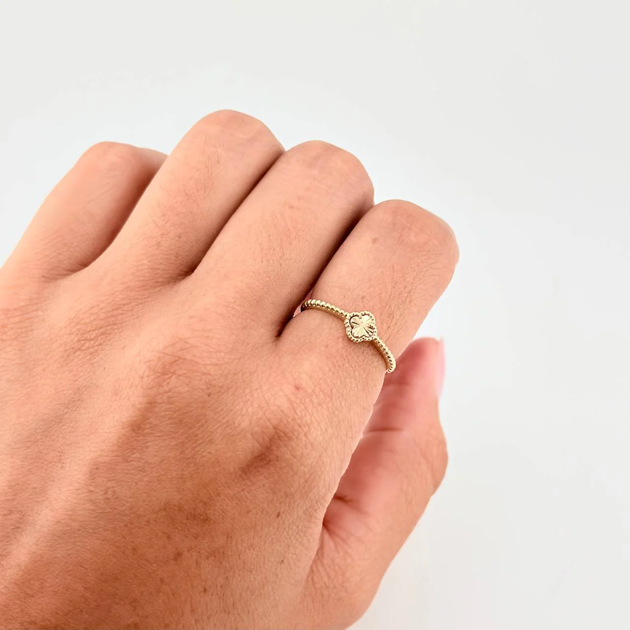 Anillo Trebol Burbujas 1.45 g / T5 3/4 Oro Amarillo 18K - Image 4