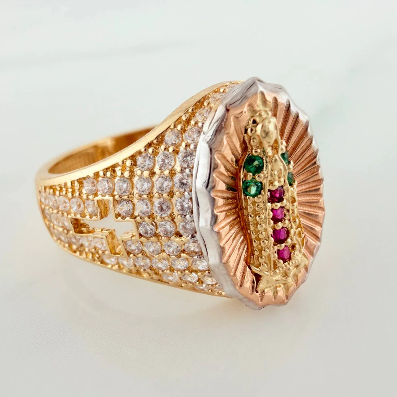 Anillo Virgen de Guadalupe 4.6gr / T6 / Tres Oros 18K % - Image 4