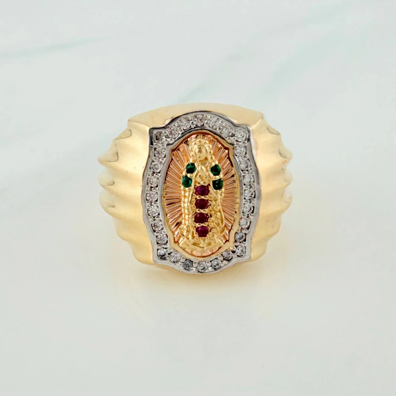 Anillo Virgen de Guadalupe 6.2gr / T8 / Tres Oros 18K %
