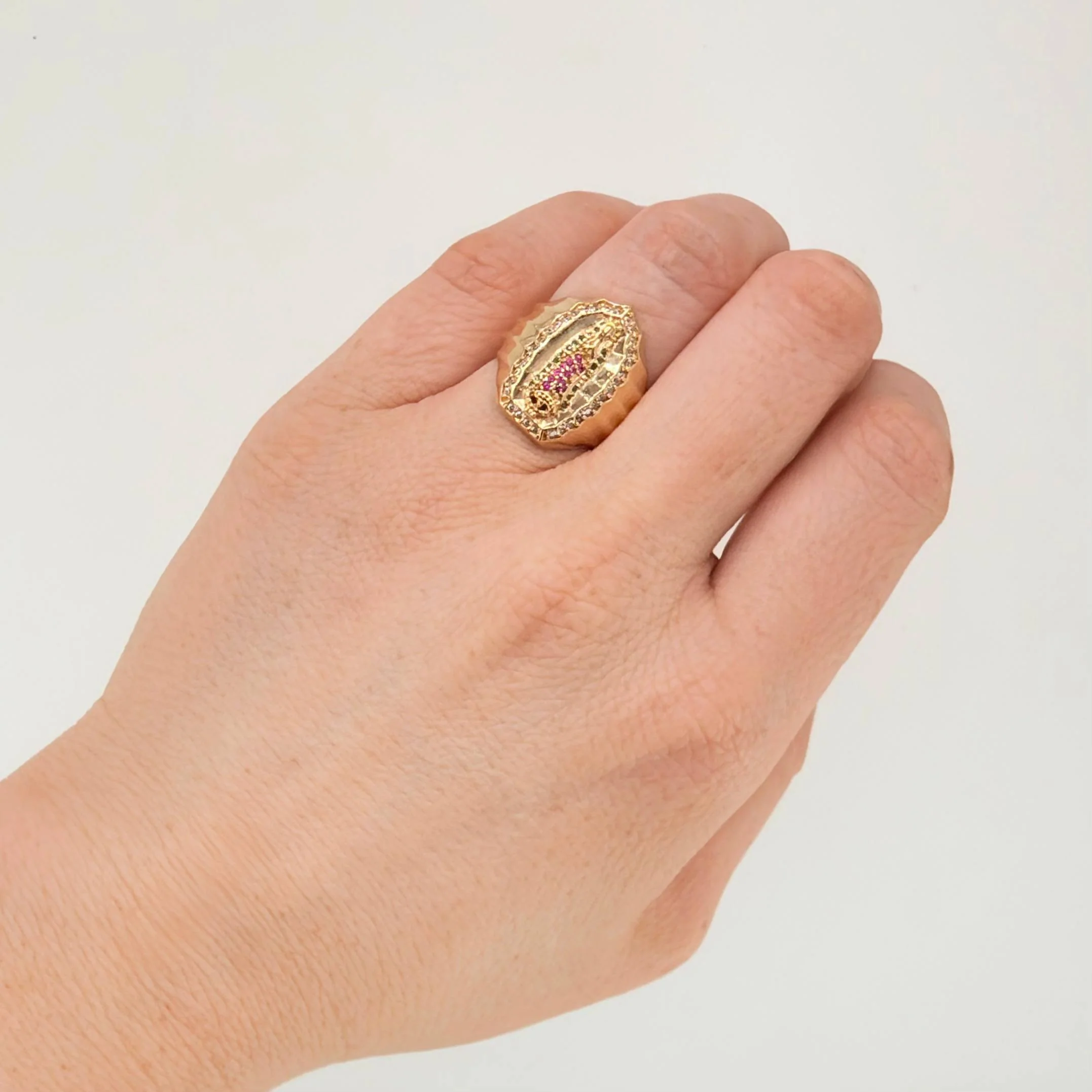 Anillo Virgen De Guadalupe 7.8gr / T5 1/2 / Oro Amarillo 18K - Image 4