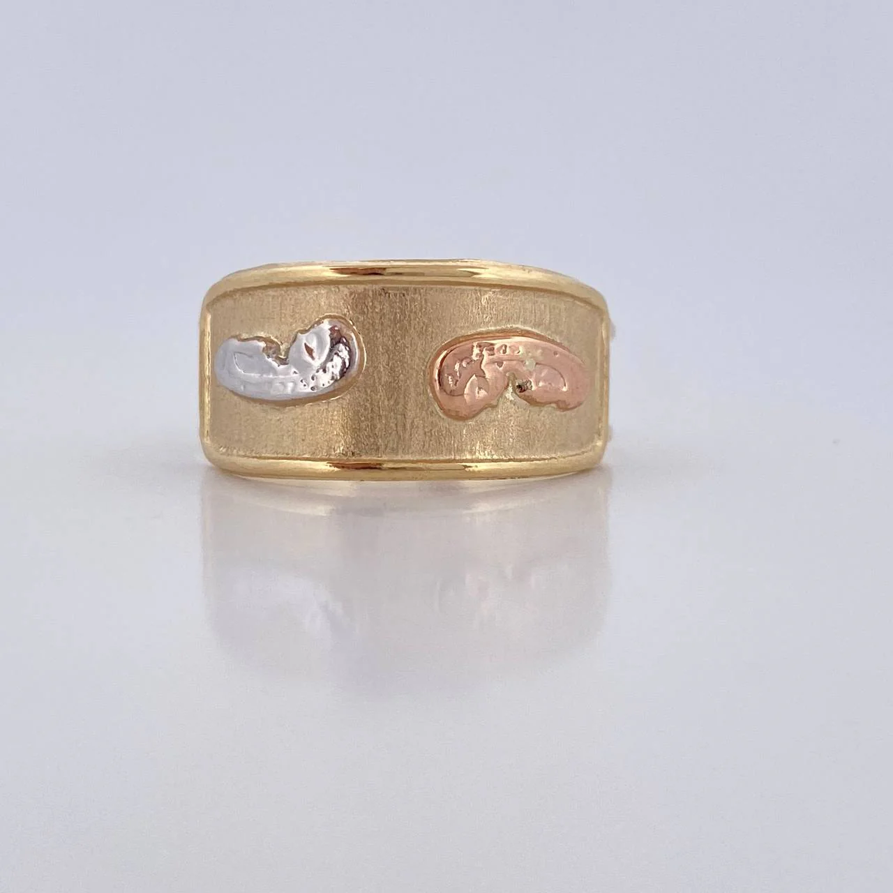 Anillo Virgen Maria 1.7g / T8 1/2 Tres Oros 18K