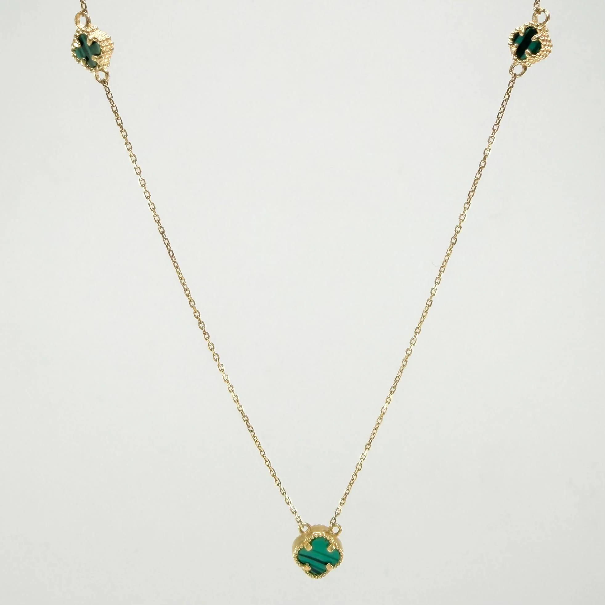 Cadena Aro Seguido Trebol Verde 3gr / 44cm-46.5cm / 0.9mm Oro Amarillo Nac.Esp. 18K ©