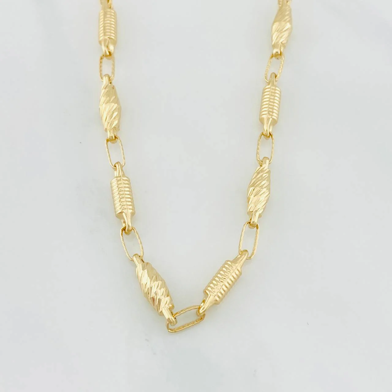 Cadena Barril 11.6g / 61cm / 4.23mm Oro Amarillo 18K - Image 2