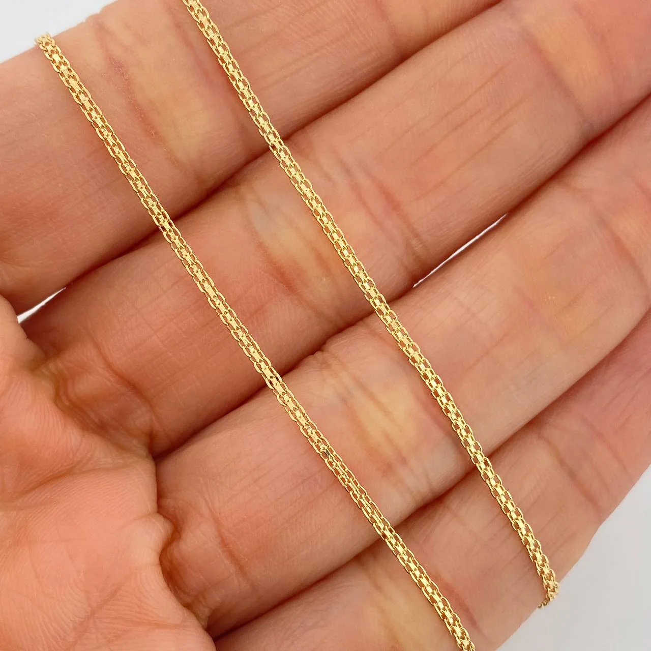 Cadena China 5.8 g / 60.3 cm / 2 mm Oro Amarillo 18K - Image 3