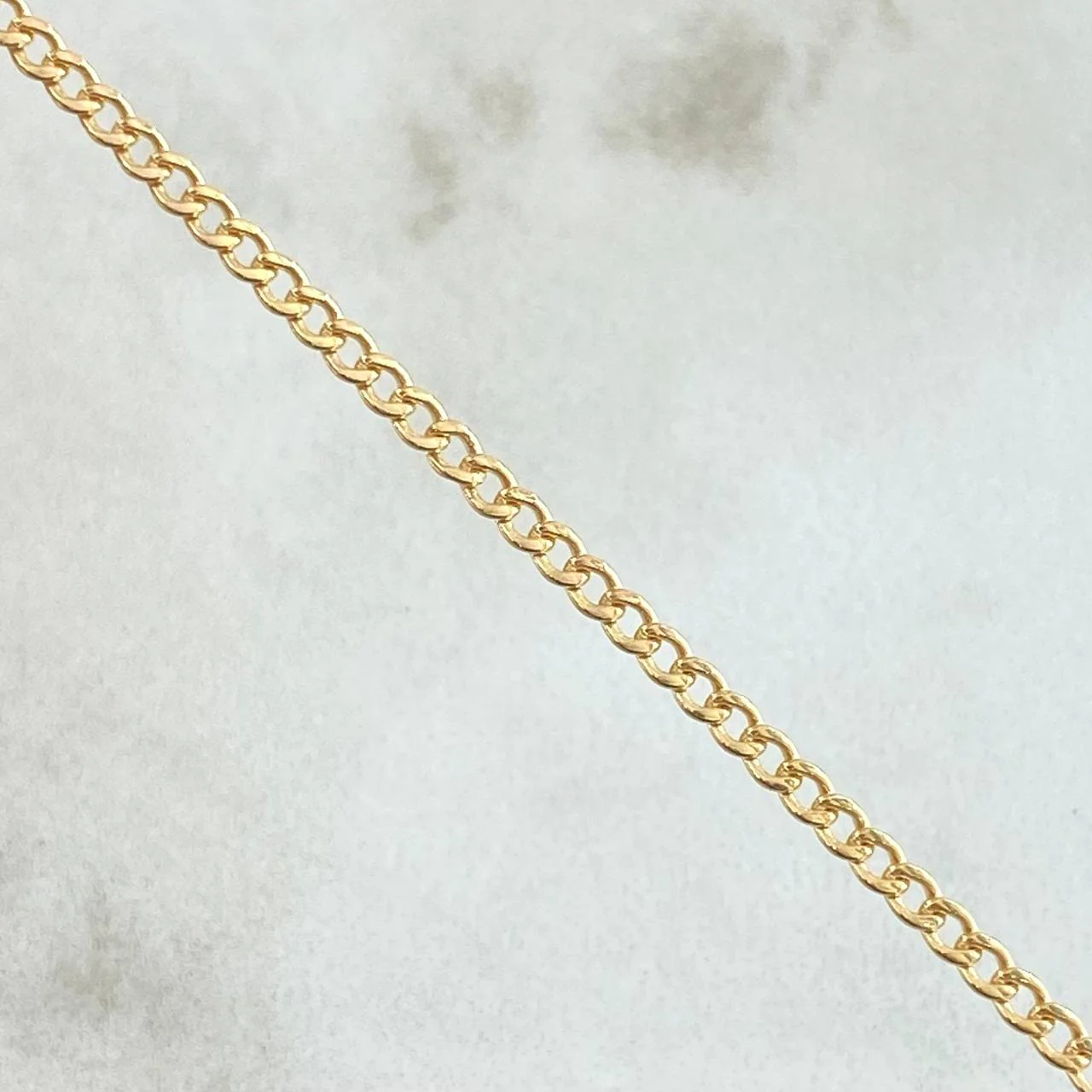 Cadena Cubana 1.4 g / 49.8 cm / 1.6 mm Oro Amarillo 18K - Image 3