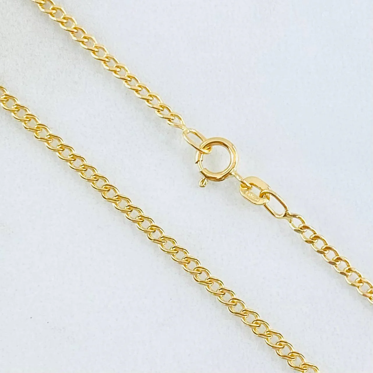 Cadena Cubana 1.75 g / 46.3 cm / 2 mm Oro Amarillo 18K - Image 2