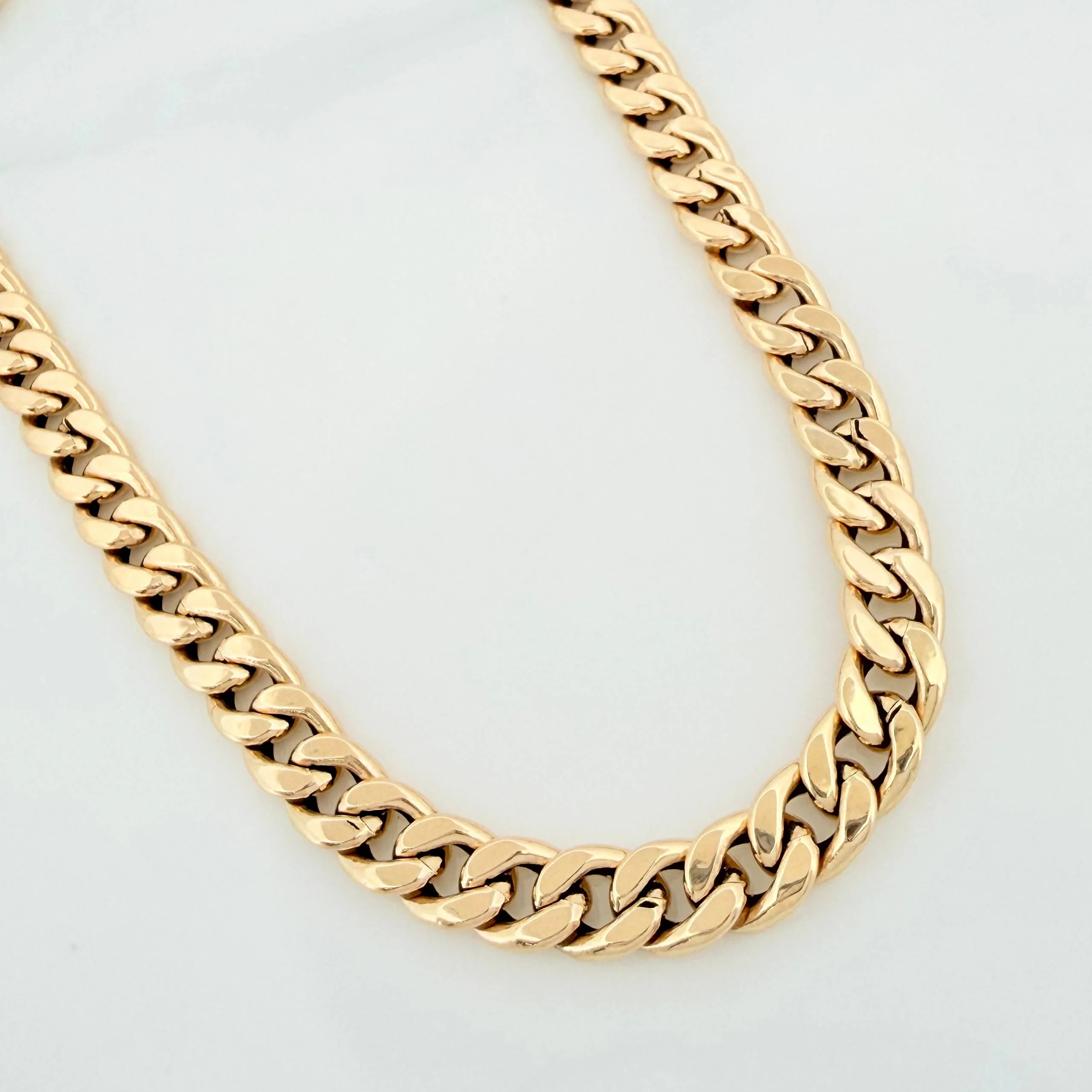 Cadena Cubana 14.25 g / 60.5 cm / 7.2 mm Oro Amarillo 18K