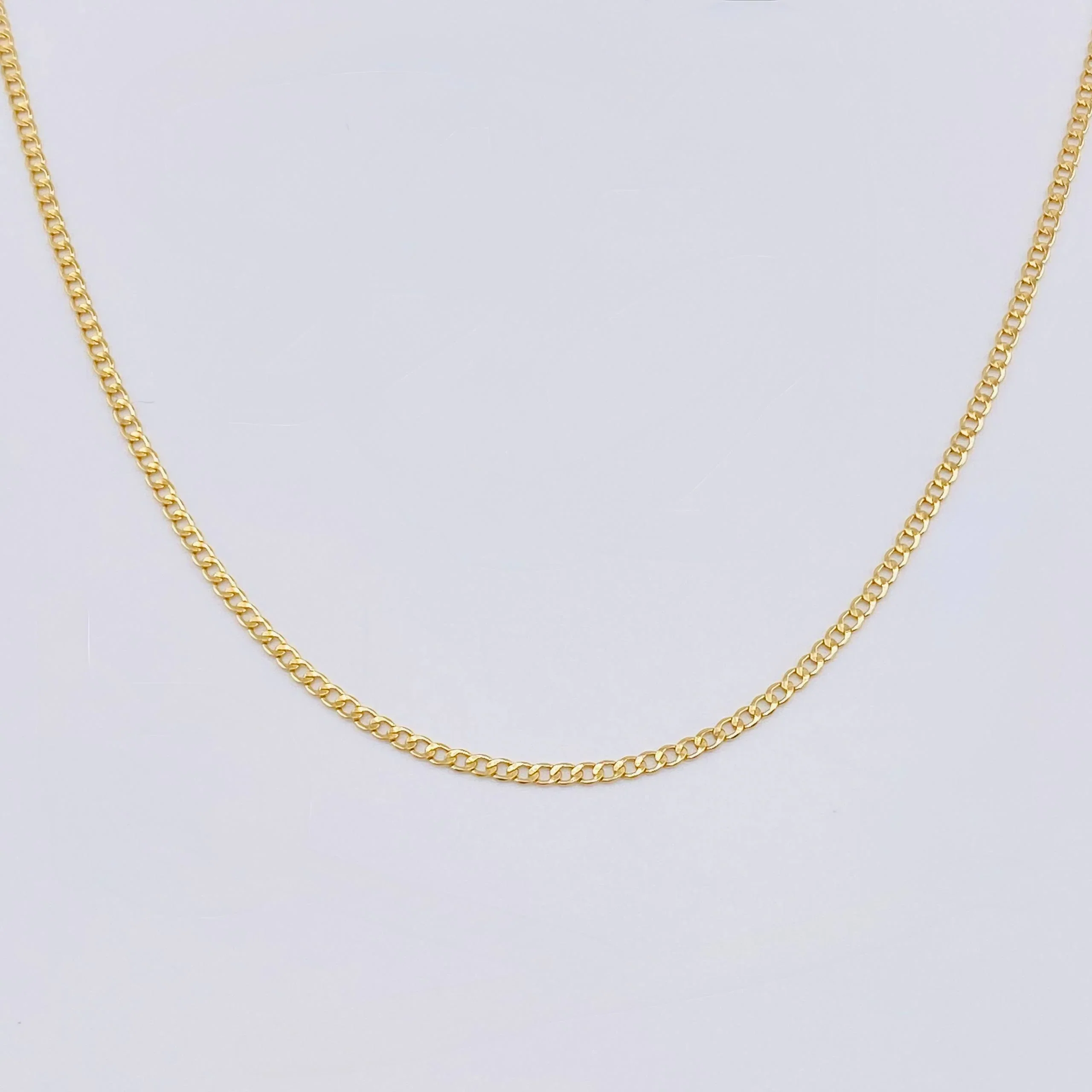 Cadena Cubana 2.3 g / 46.5 cm / 2.5 mm Oro Amarillo 18K