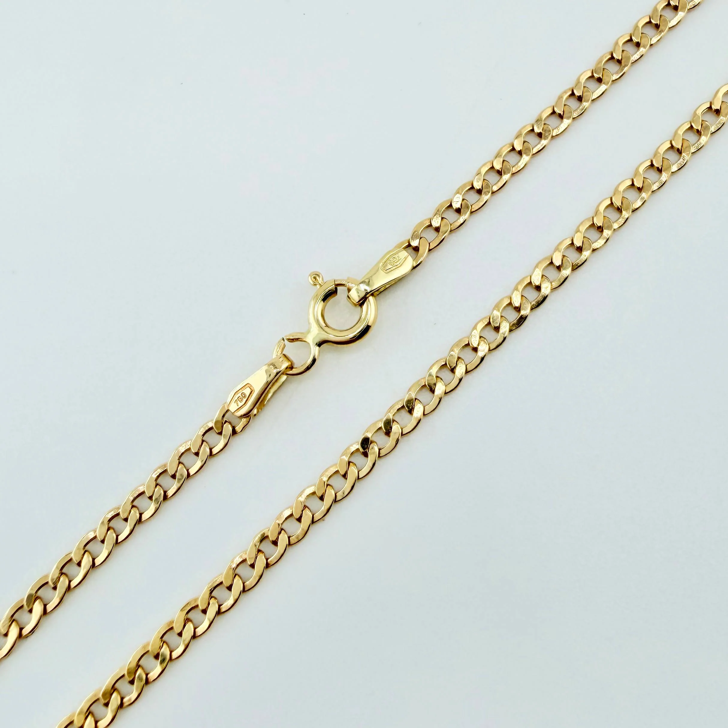 Cadena Cubana 2.65gr / 50cm / 2.4mm Oro Amarillo +1 18K © - Image 3