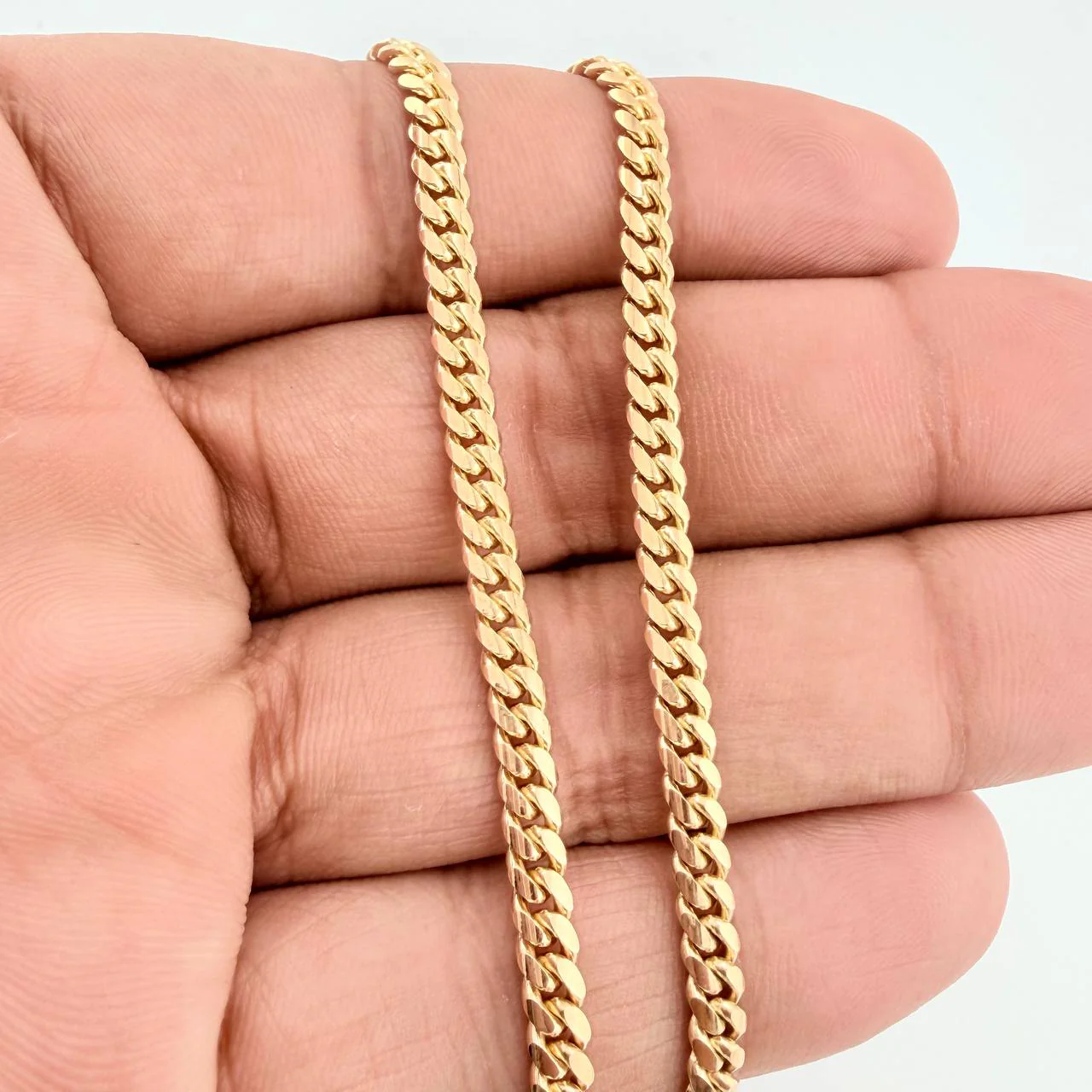 Cadena Cubana 41.9gr / 72cm / 4mm Oro Amarillo 18K - Image 5