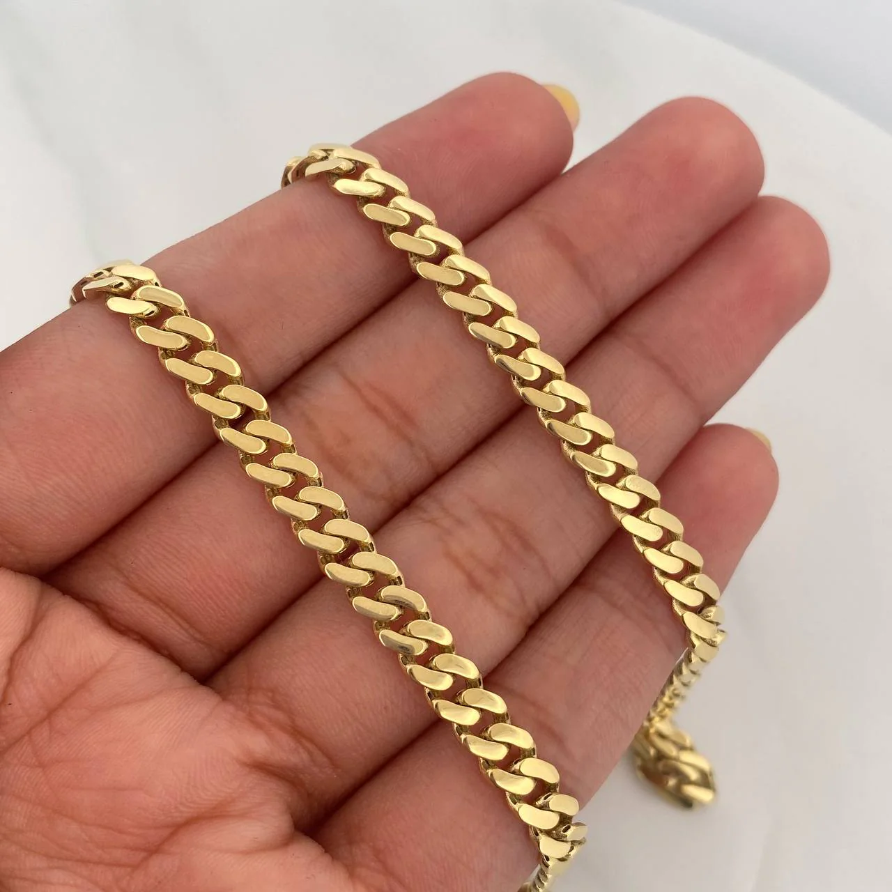 Cadena Cubana Infinito 19.4 g / 61 cm / 4.6 mm Oro Amarillo 18K - Image 5